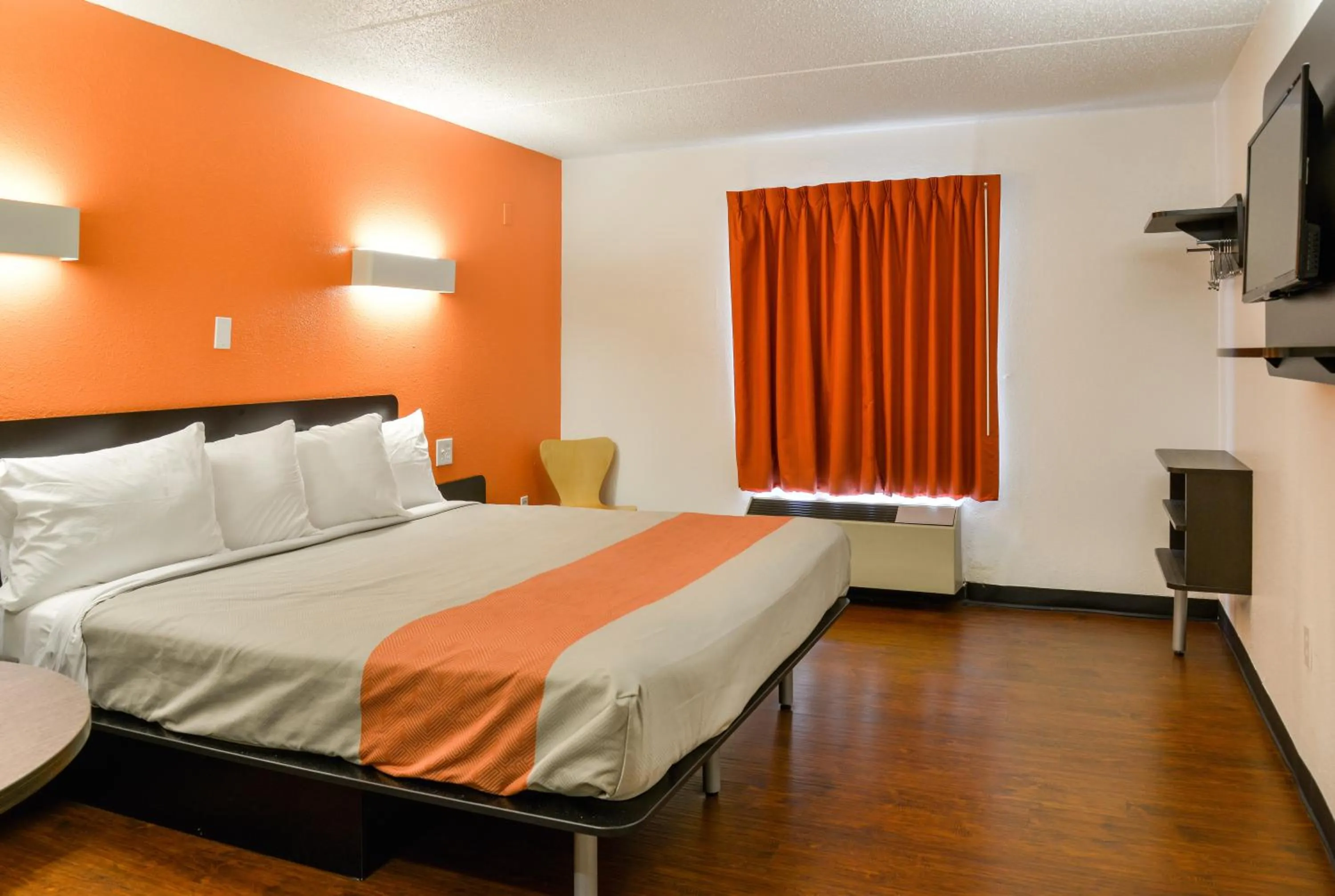Bedroom, Bed in Motel 6-Toledo, OH