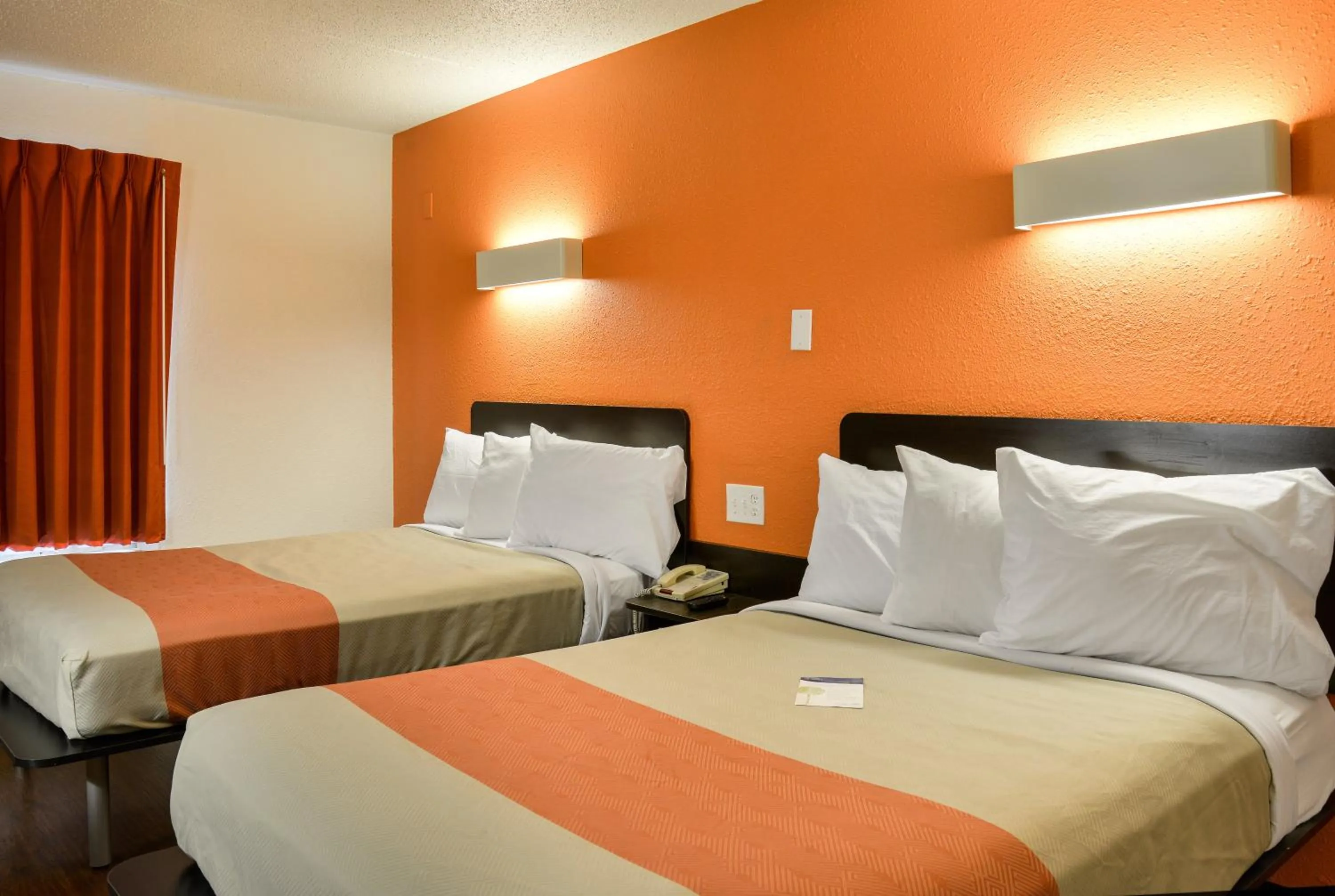 Bedroom, Bed in Motel 6-Toledo, OH