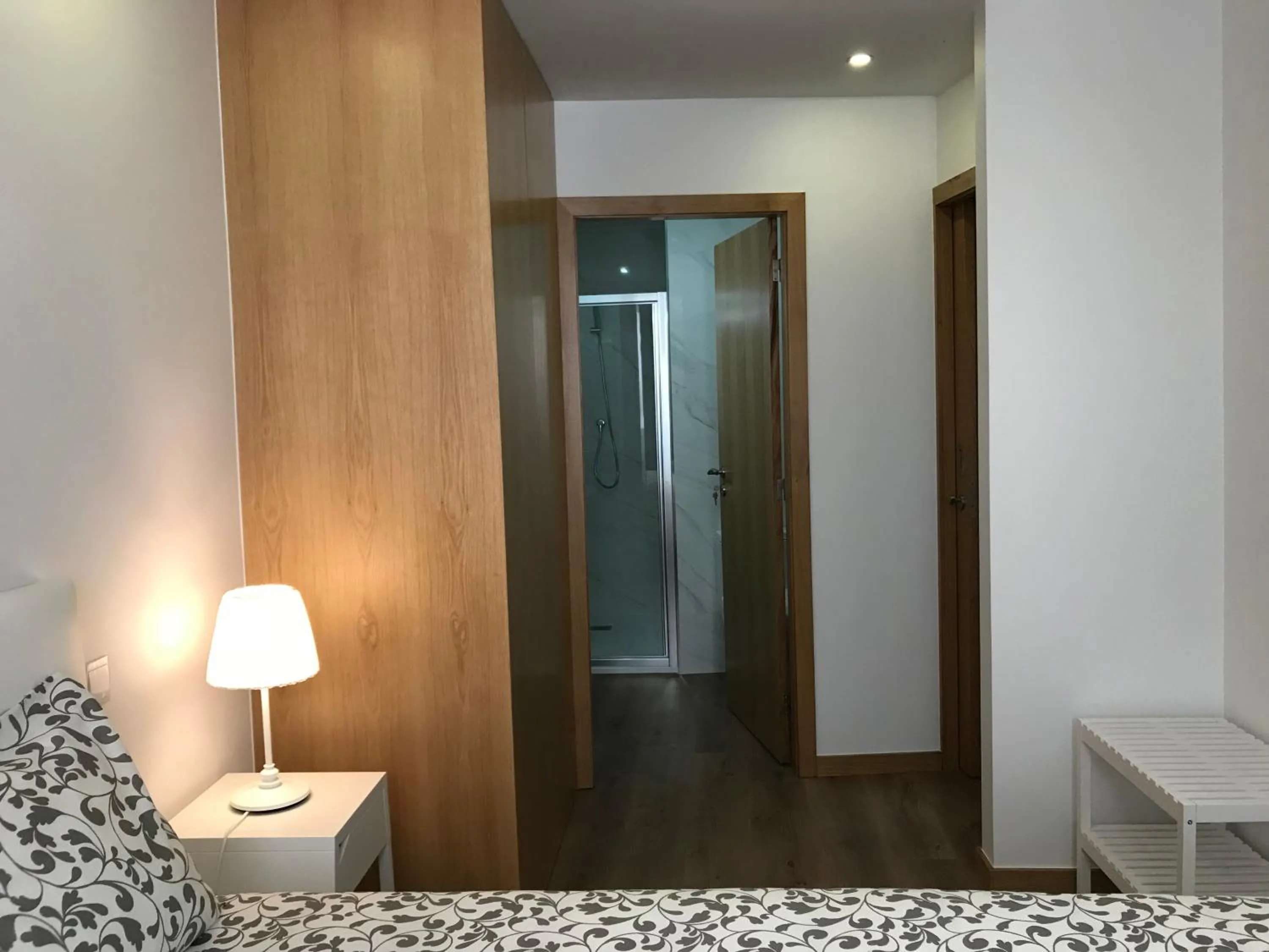 Toilet, Bed in Povoa do Mar