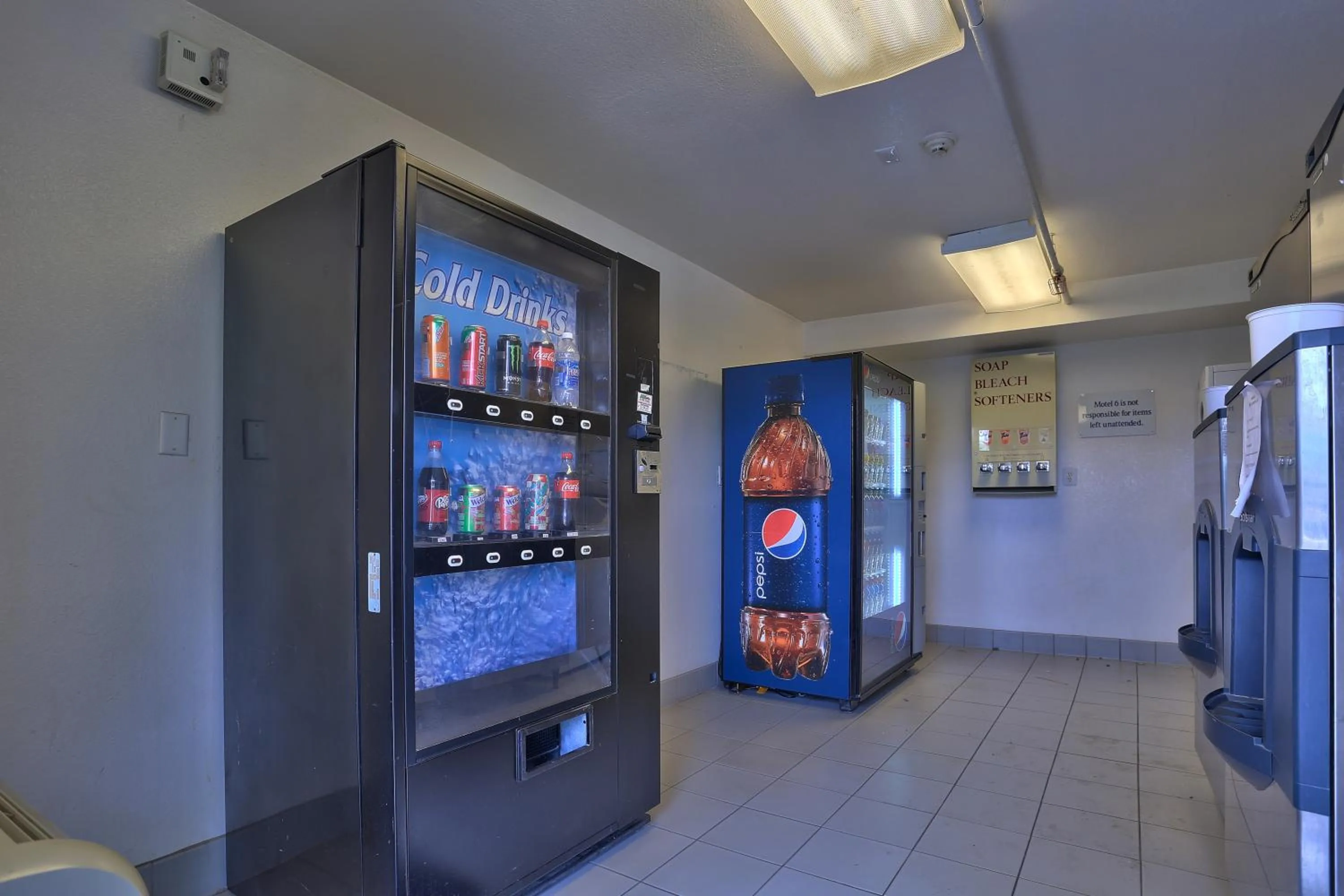 Restaurant/places to eat in Motel 6-Flagstaff, AZ - West - Woodland Village