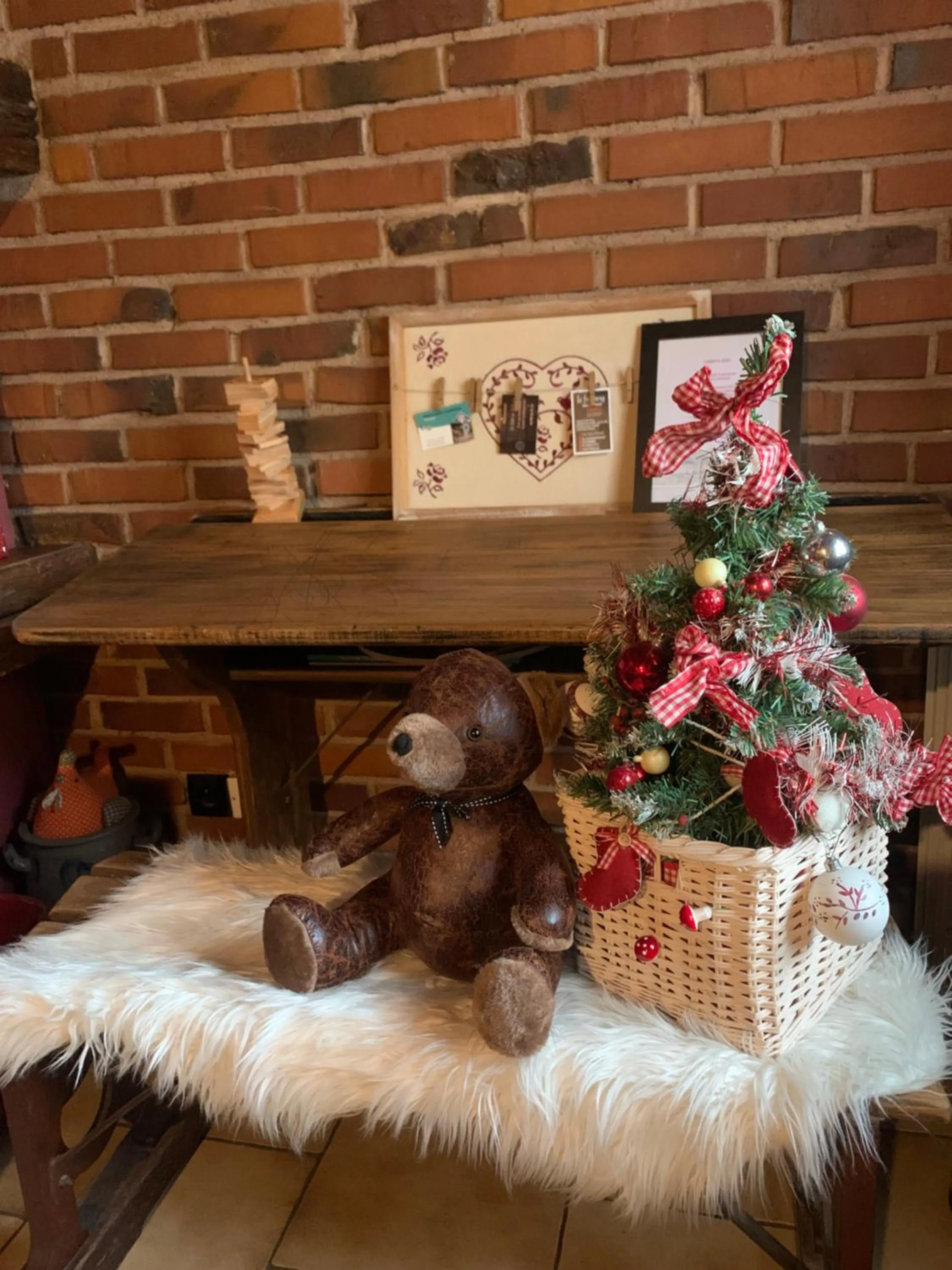 Appartement de caractère au calme 15 mins quartier historique, Gîte du Merlenchanteur