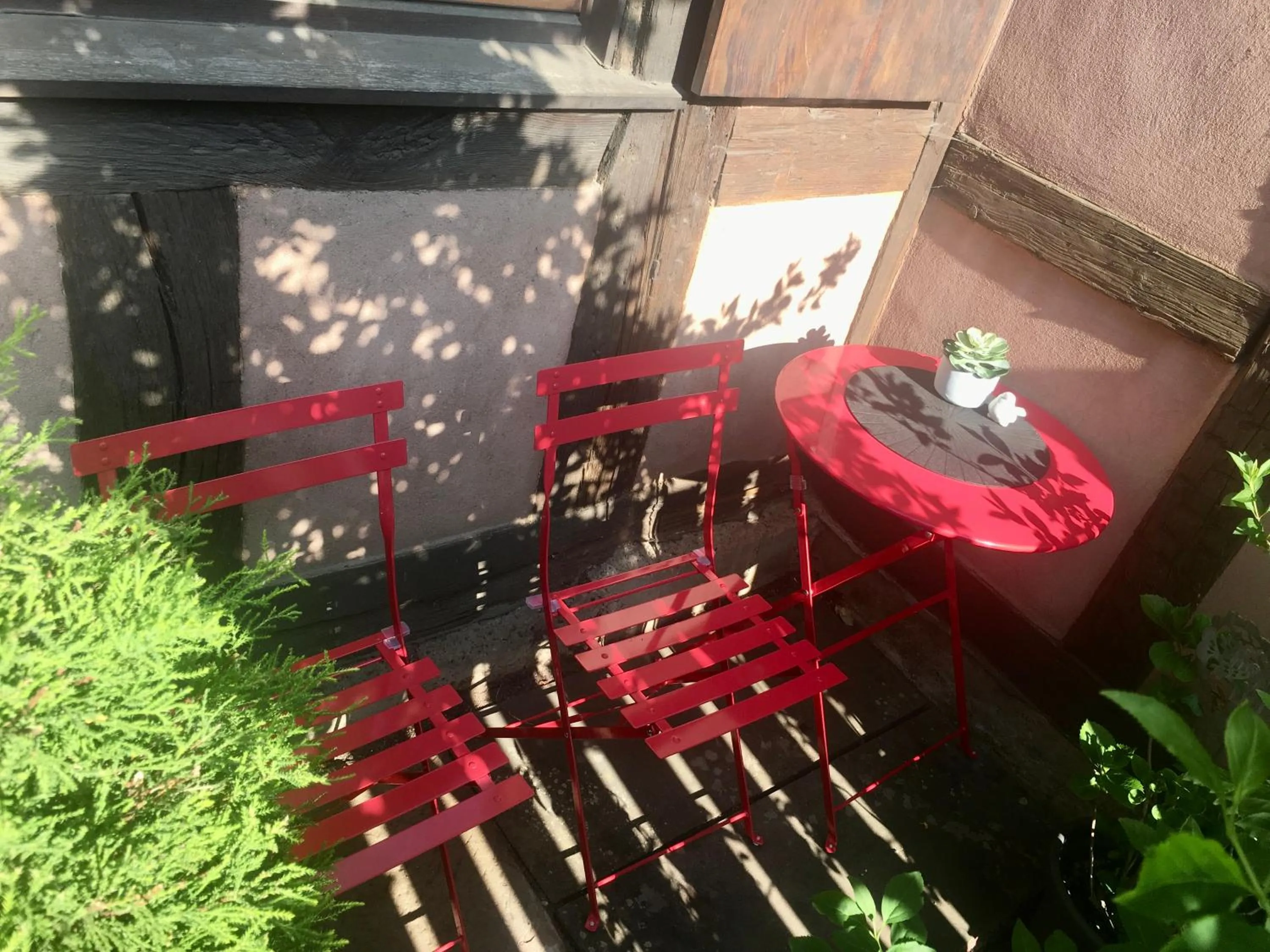 Appartement de caractère au calme 15 mins quartier historique, Gîte du Merlenchanteur