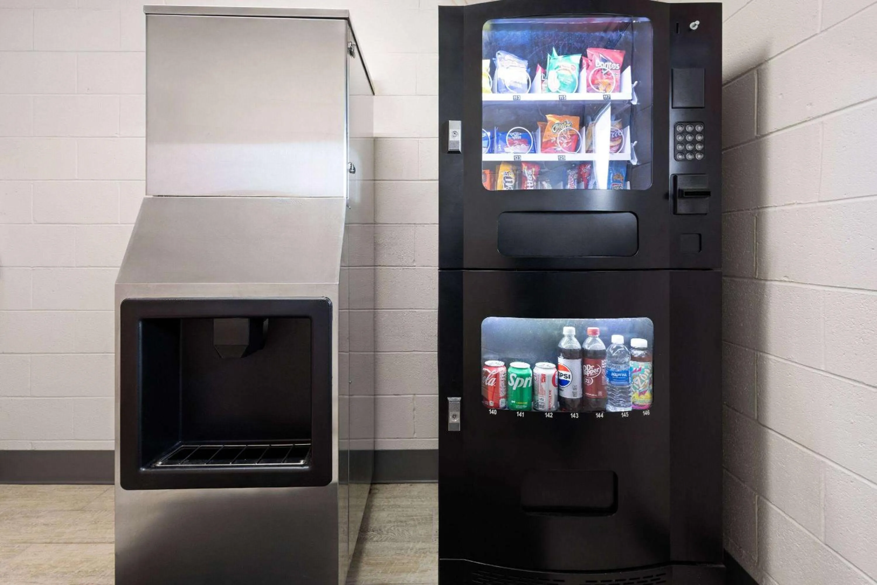 Other in Super 8 by Wyndham Hazleton