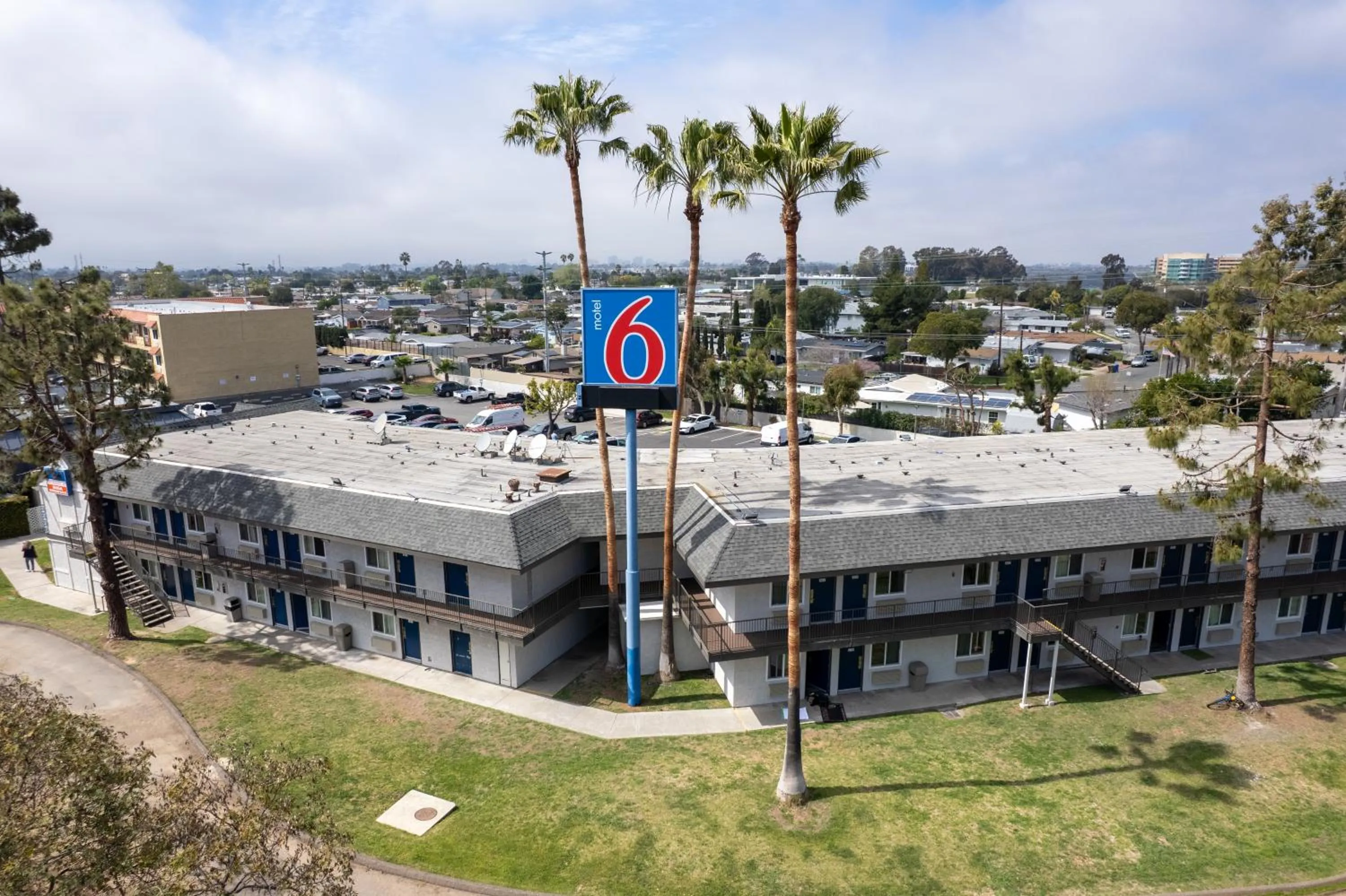 Property building in Motel 6-San Diego, CA - North