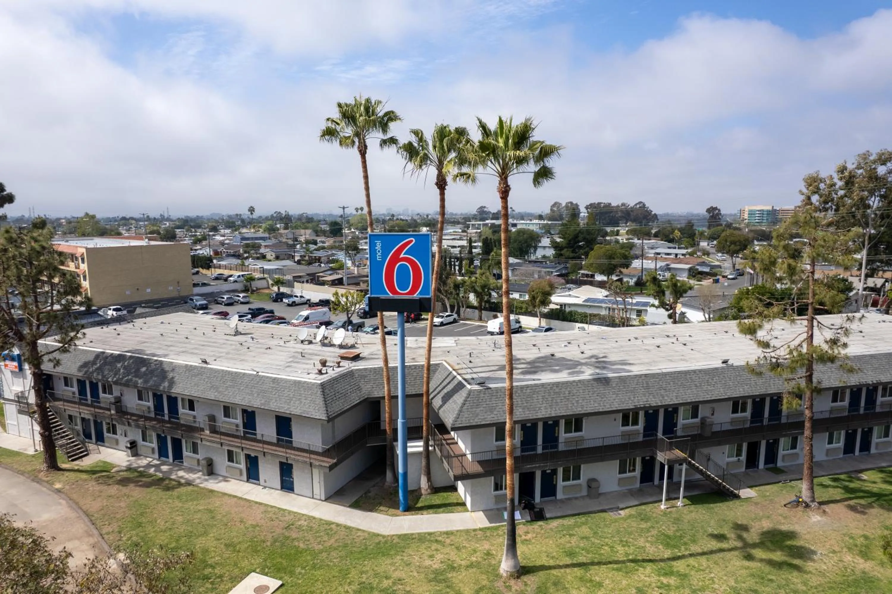 Property building in Motel 6-San Diego, CA - North