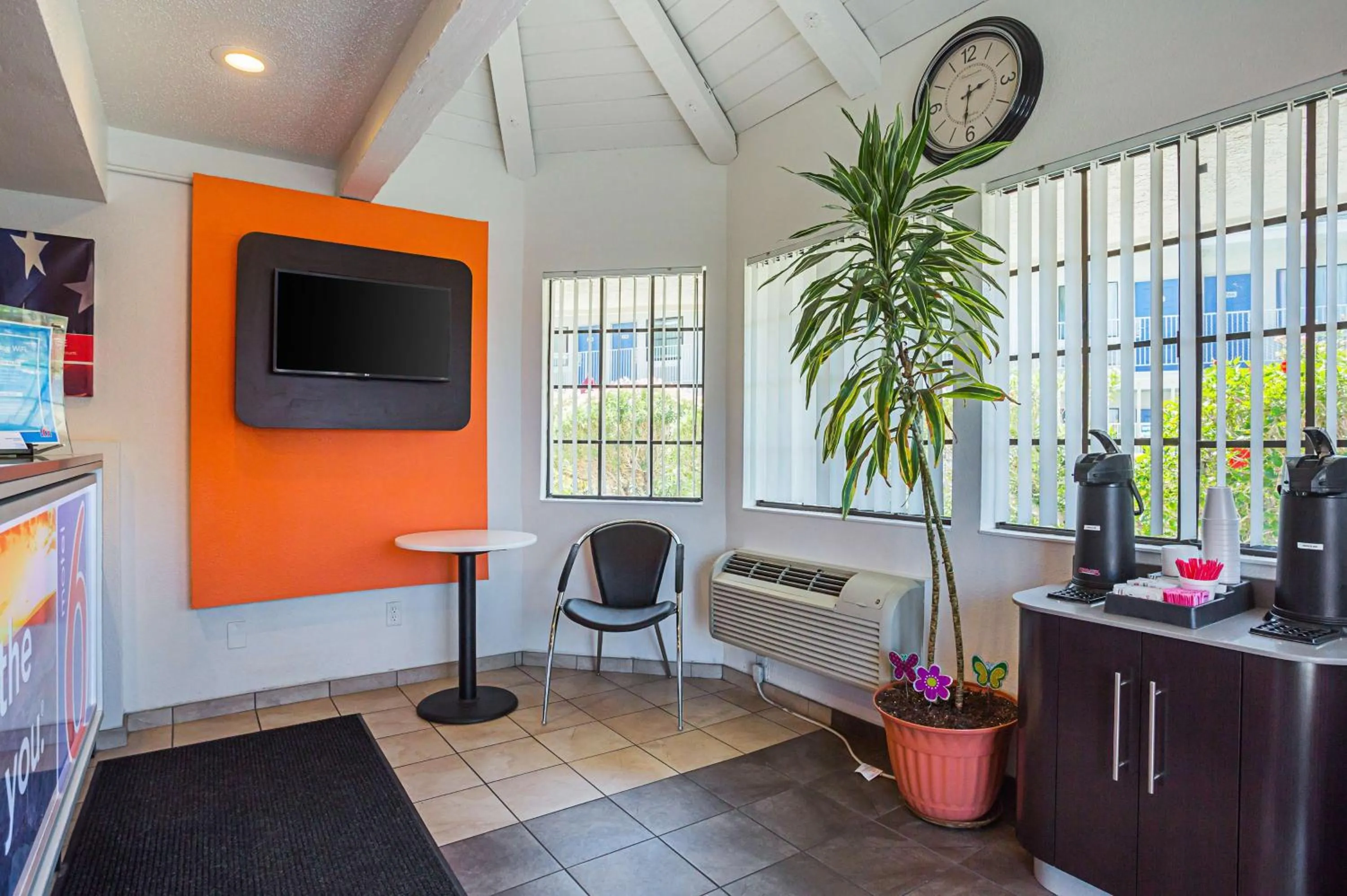 TV and multimedia in Motel 6-Yuma, AZ - East