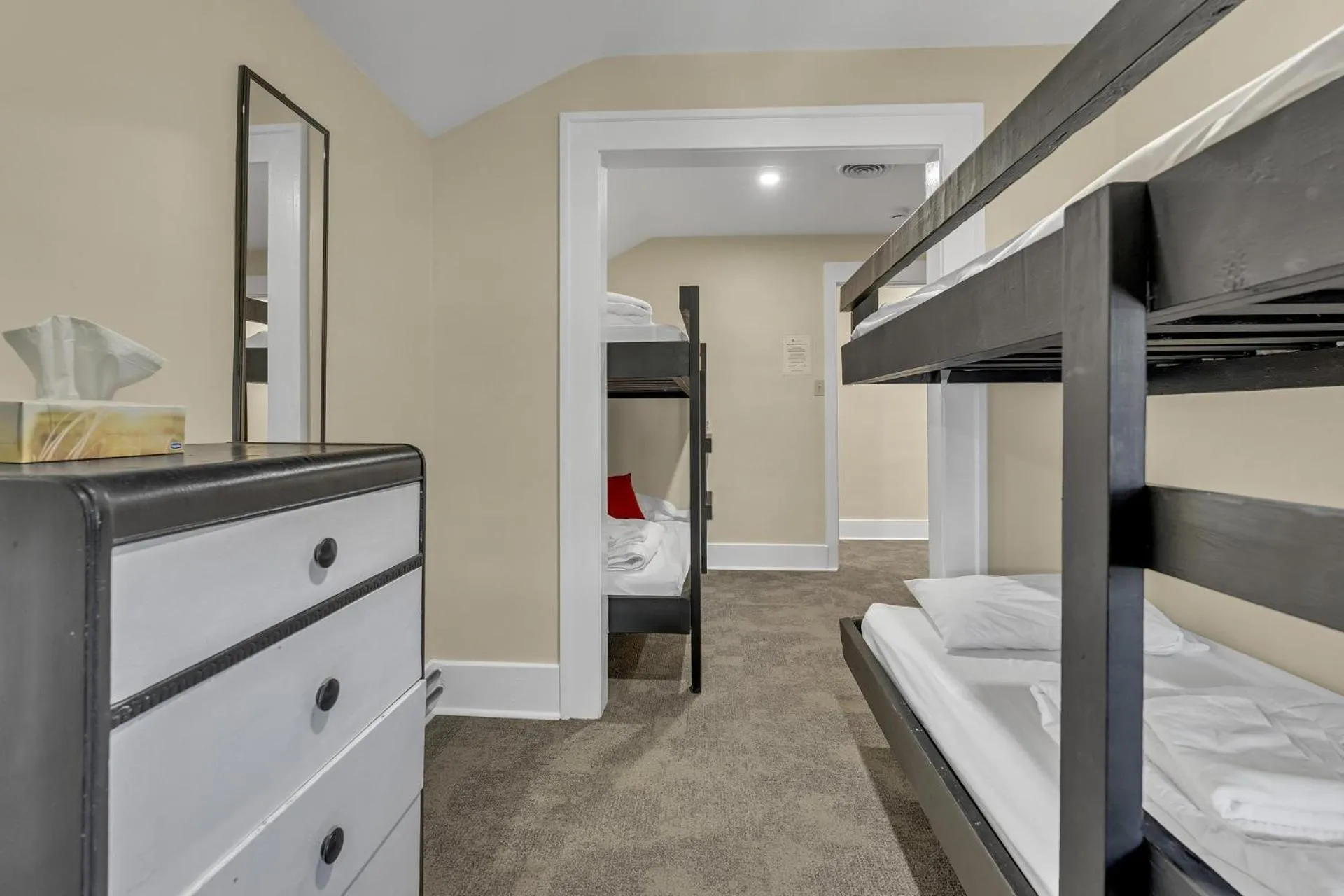 bunk bed, Bed in HI Penticton - Hostel