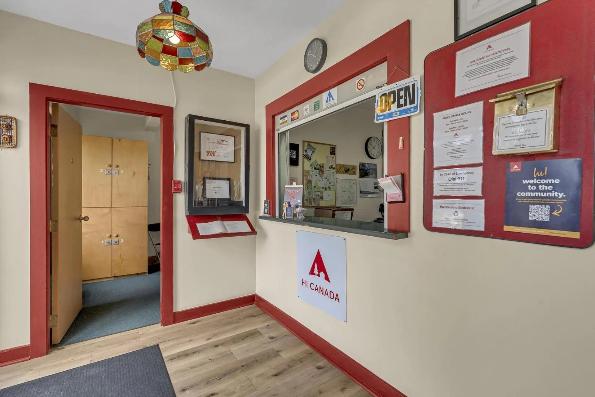 Lobby or reception in HI Penticton - Hostel