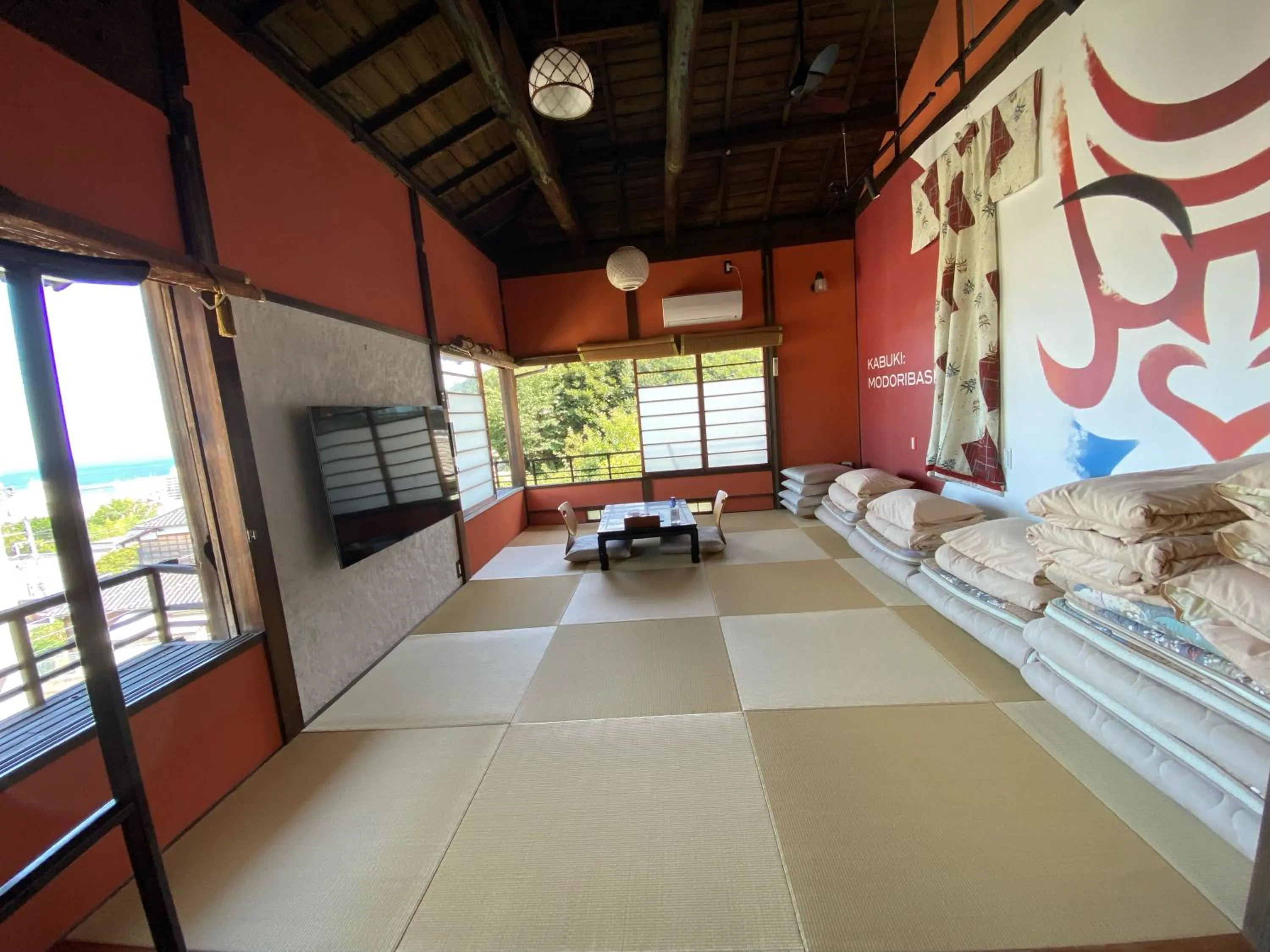 Bed in Atami Ikyuan 熱海一休庵