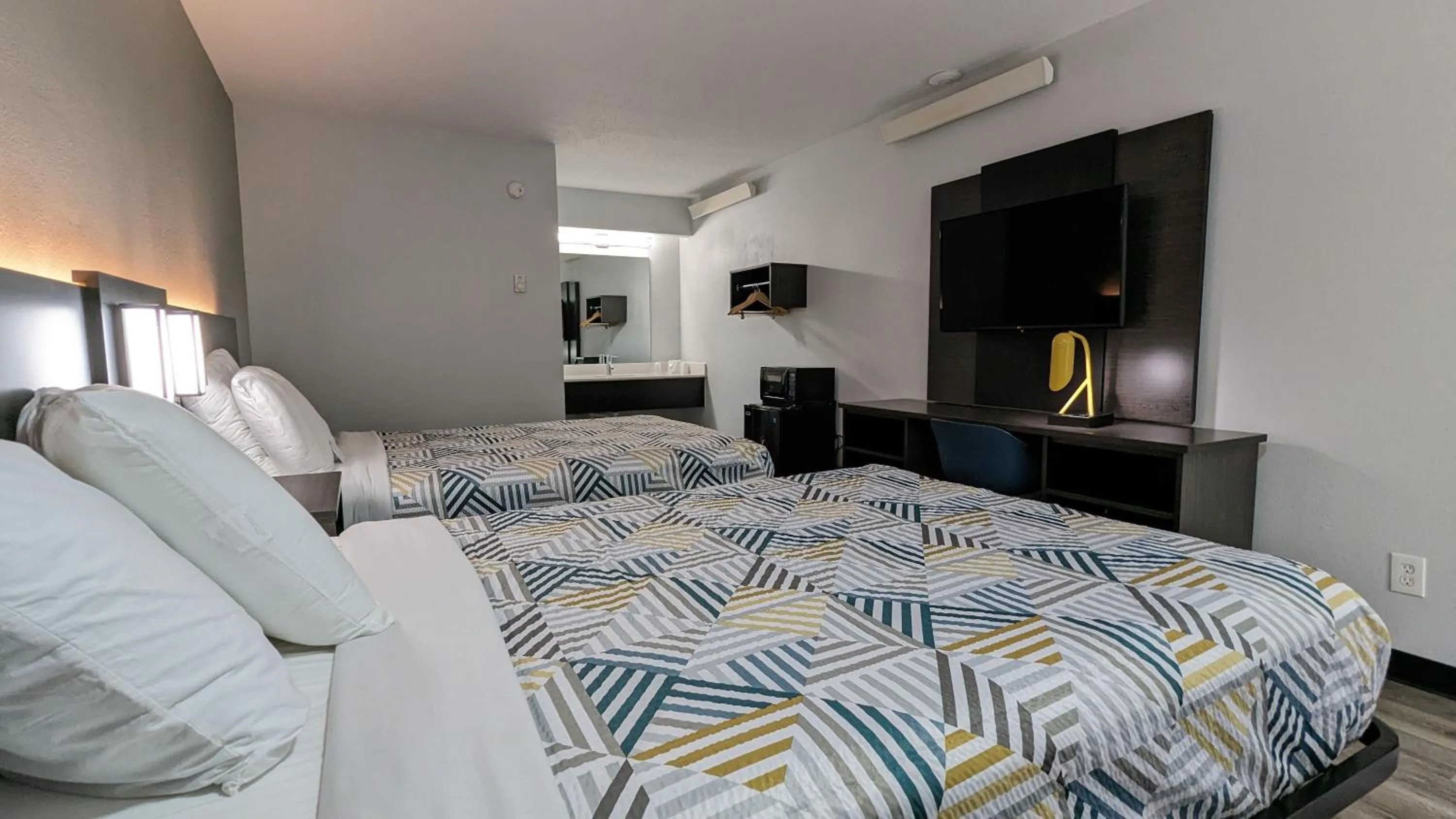 Bed in Motel 6-Nashua, NH