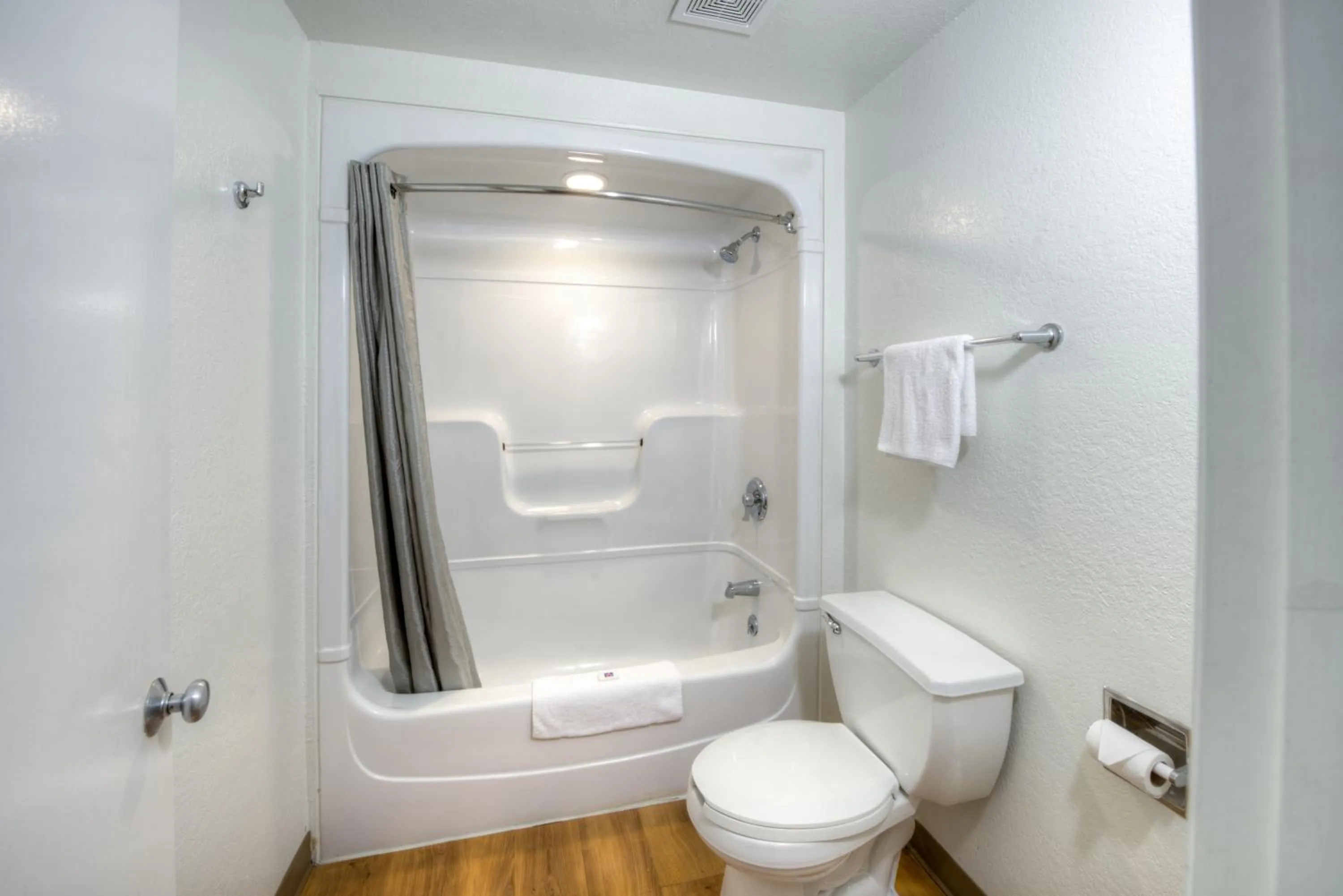 Toilet in Motel 6-Niantic, CT - New London