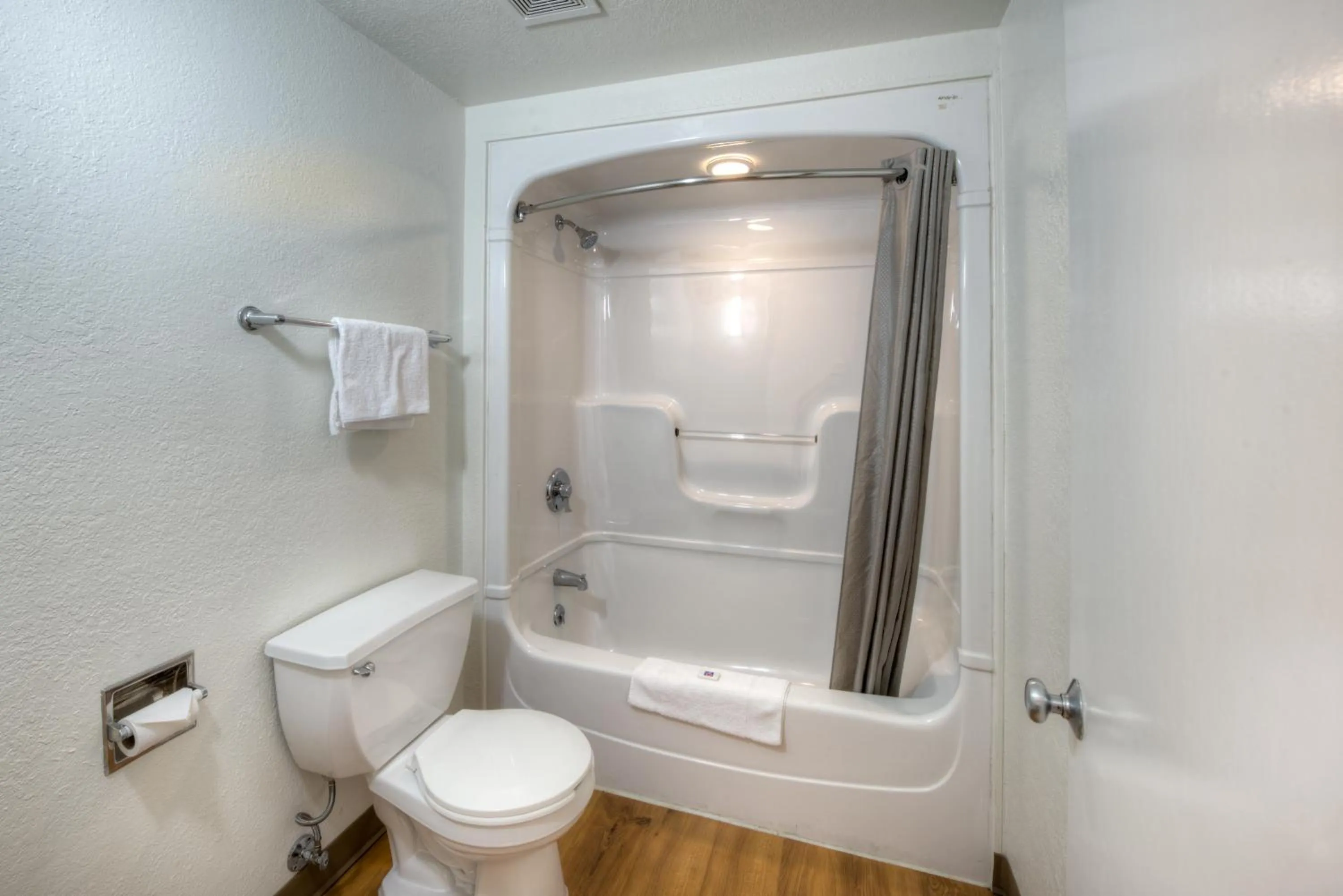 Toilet in Motel 6-Niantic, CT - New London