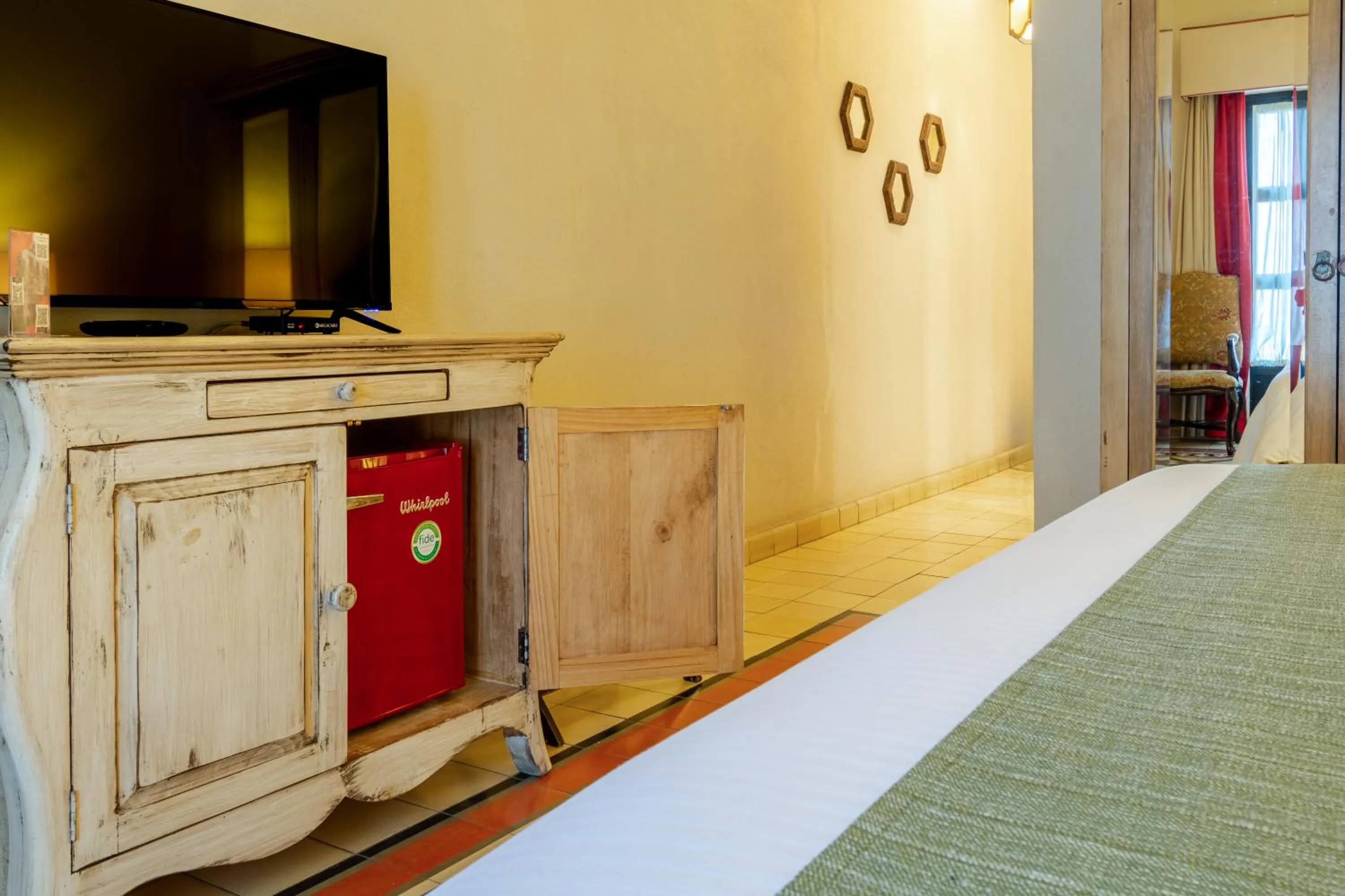TV and multimedia in Hotel Casa Primavera Boutique & Spa