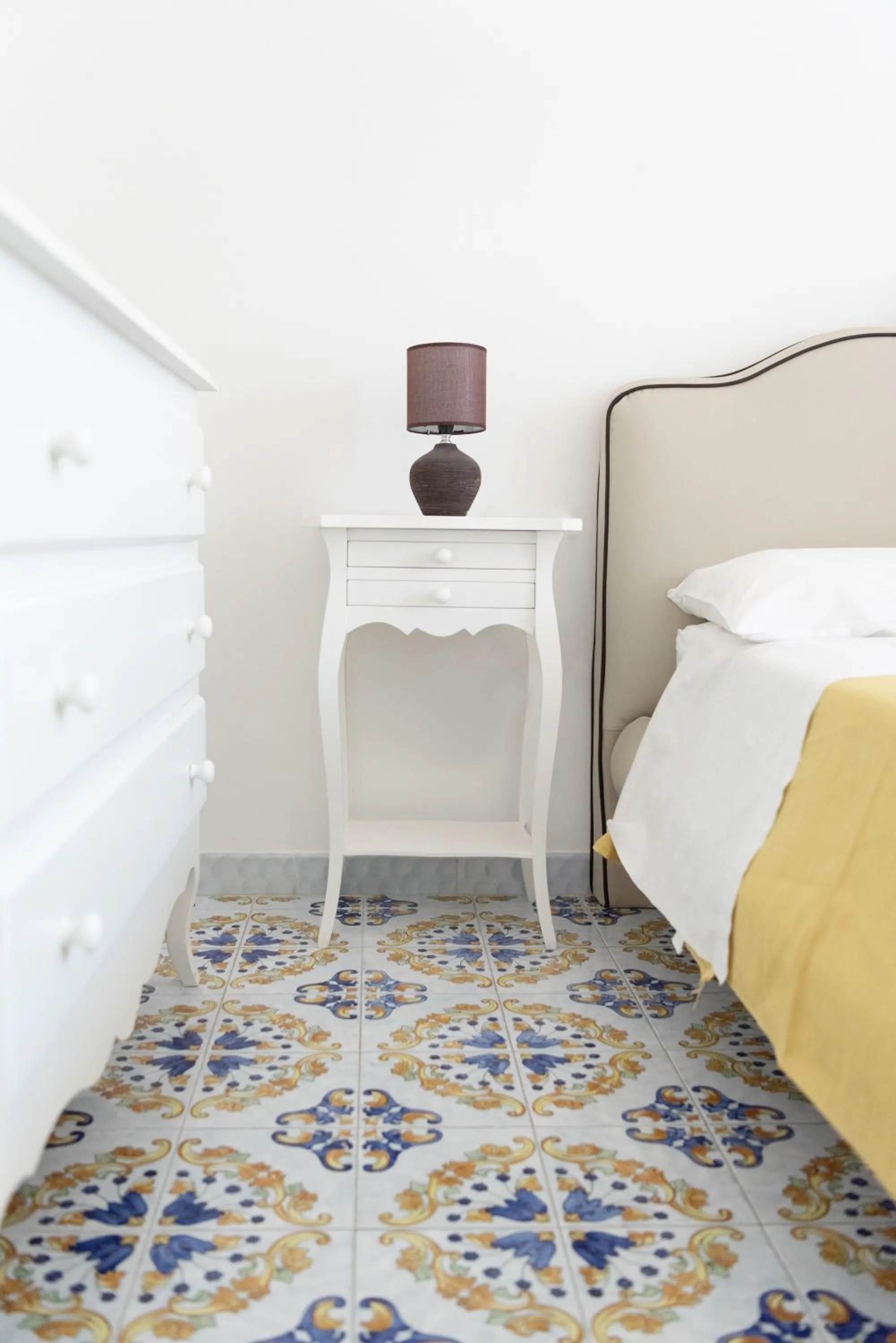 Decorative detail, Bed in B&B Mediterraneo