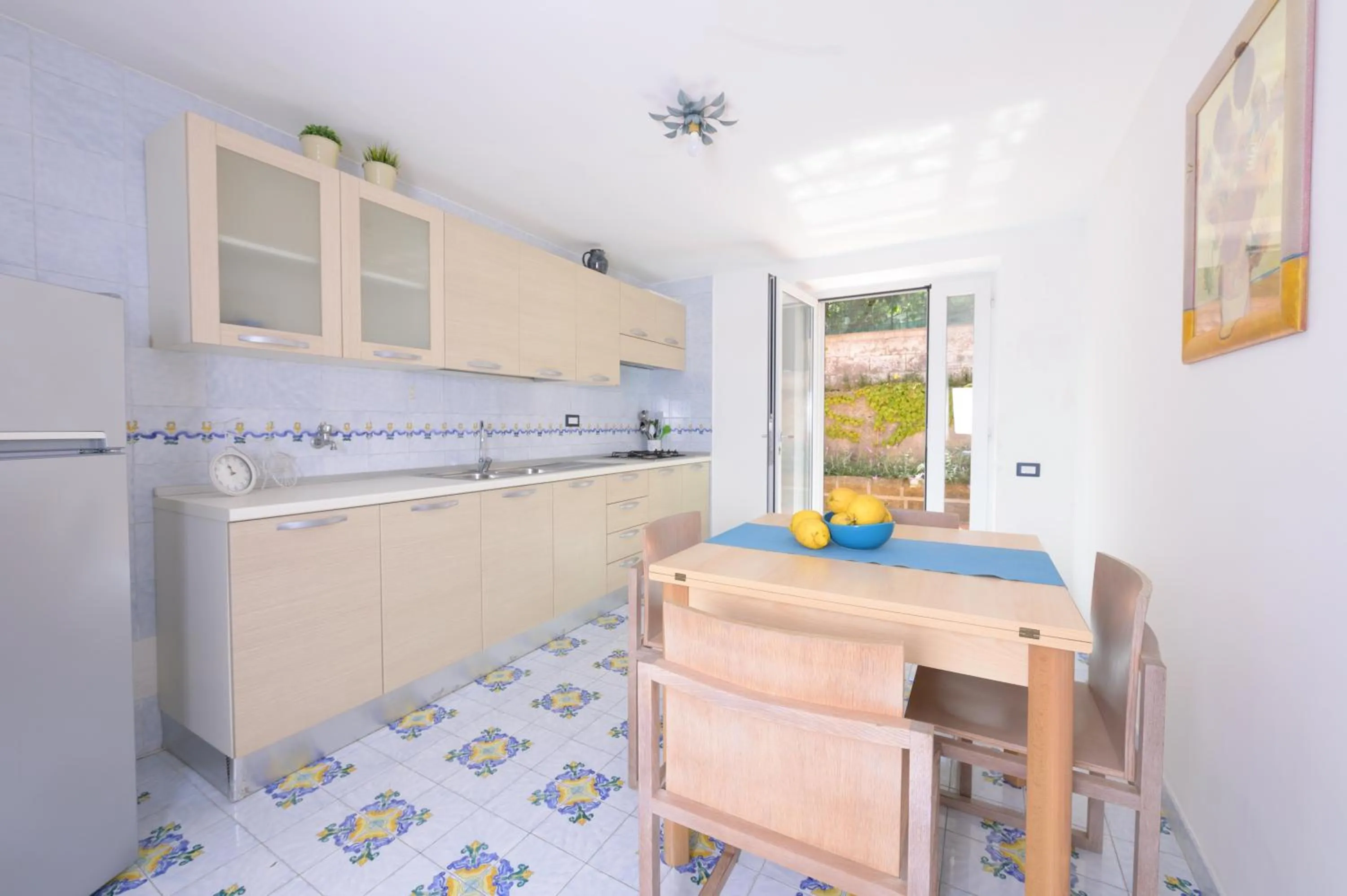 Kitchen or kitchenette in B&B Mediterraneo
