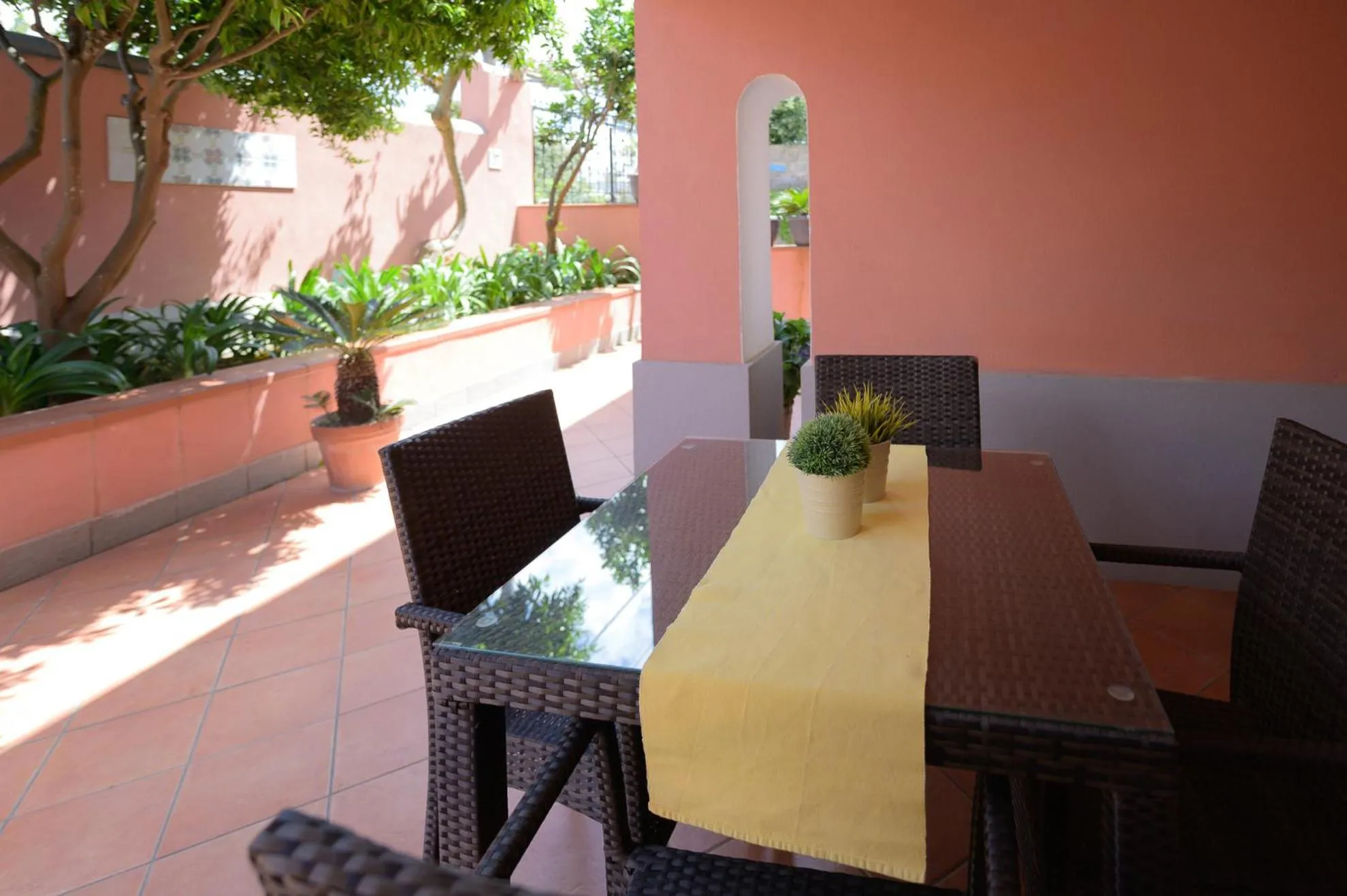 Patio in B&B Mediterraneo