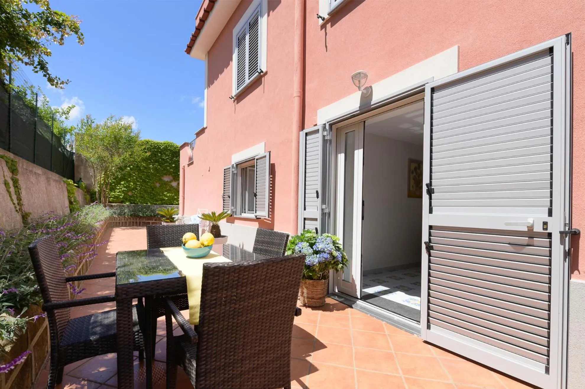 Facade/entrance in B&B Mediterraneo