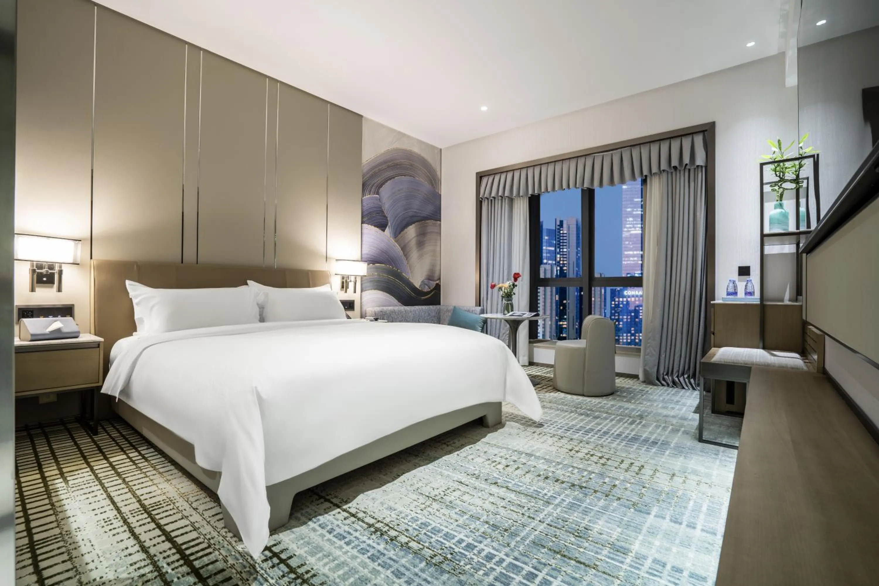 Bed in Victoria Hotel Guangzhou Zhujiang New Town