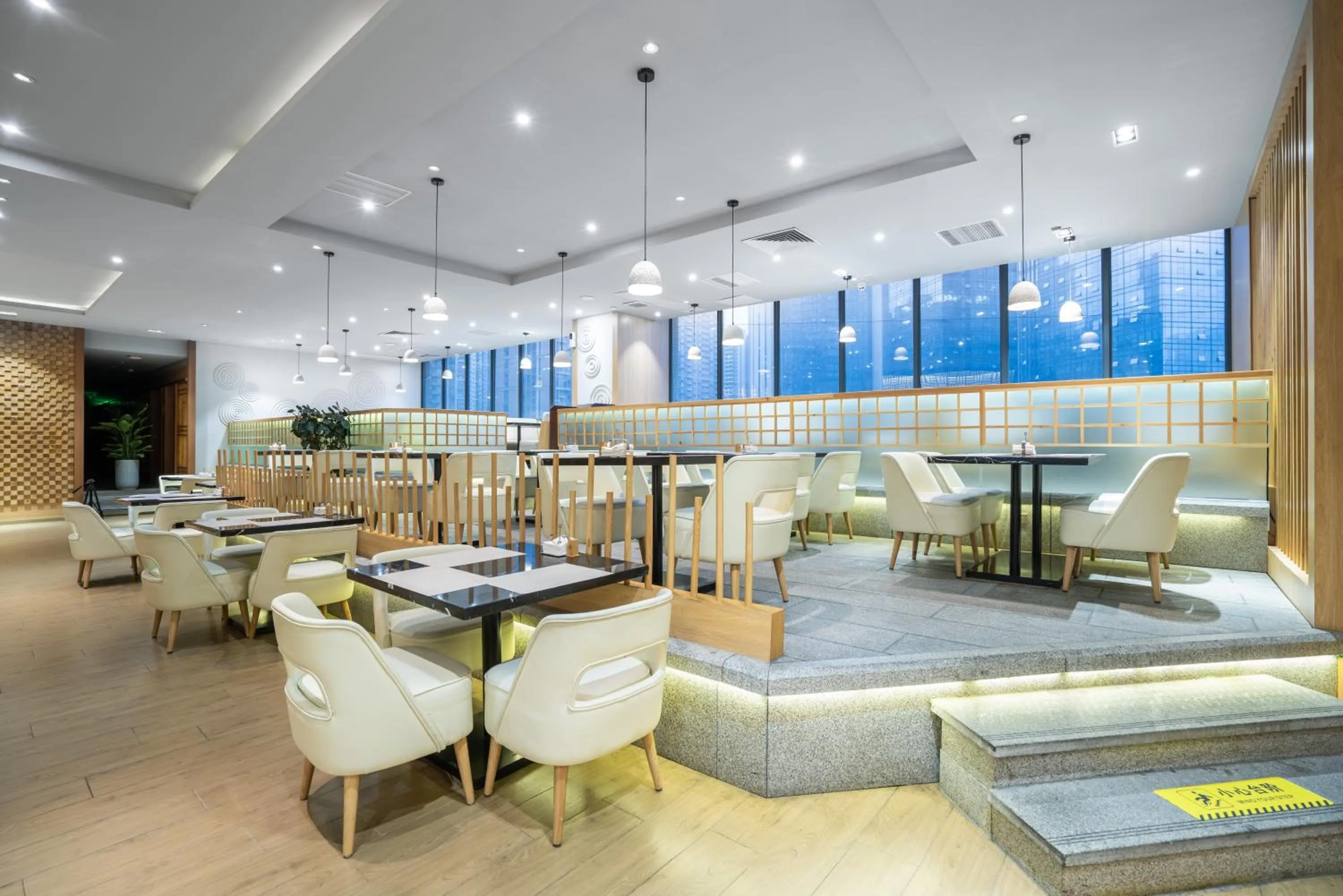 Restaurant/places to eat in Victoria Hotel Guangzhou Zhujiang New Town