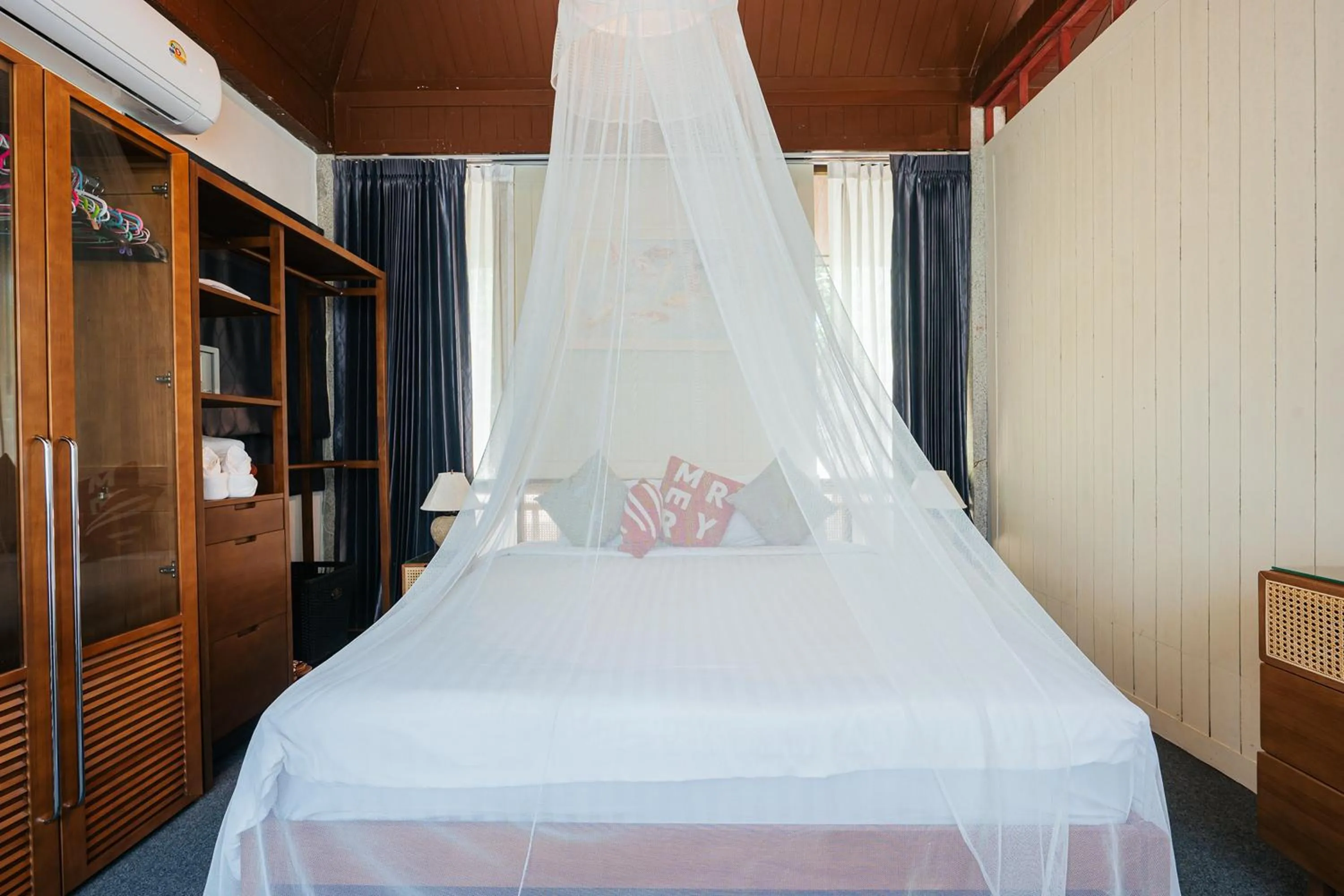 Bed in Thai Modern Resort & Spa "Newly Renovated"