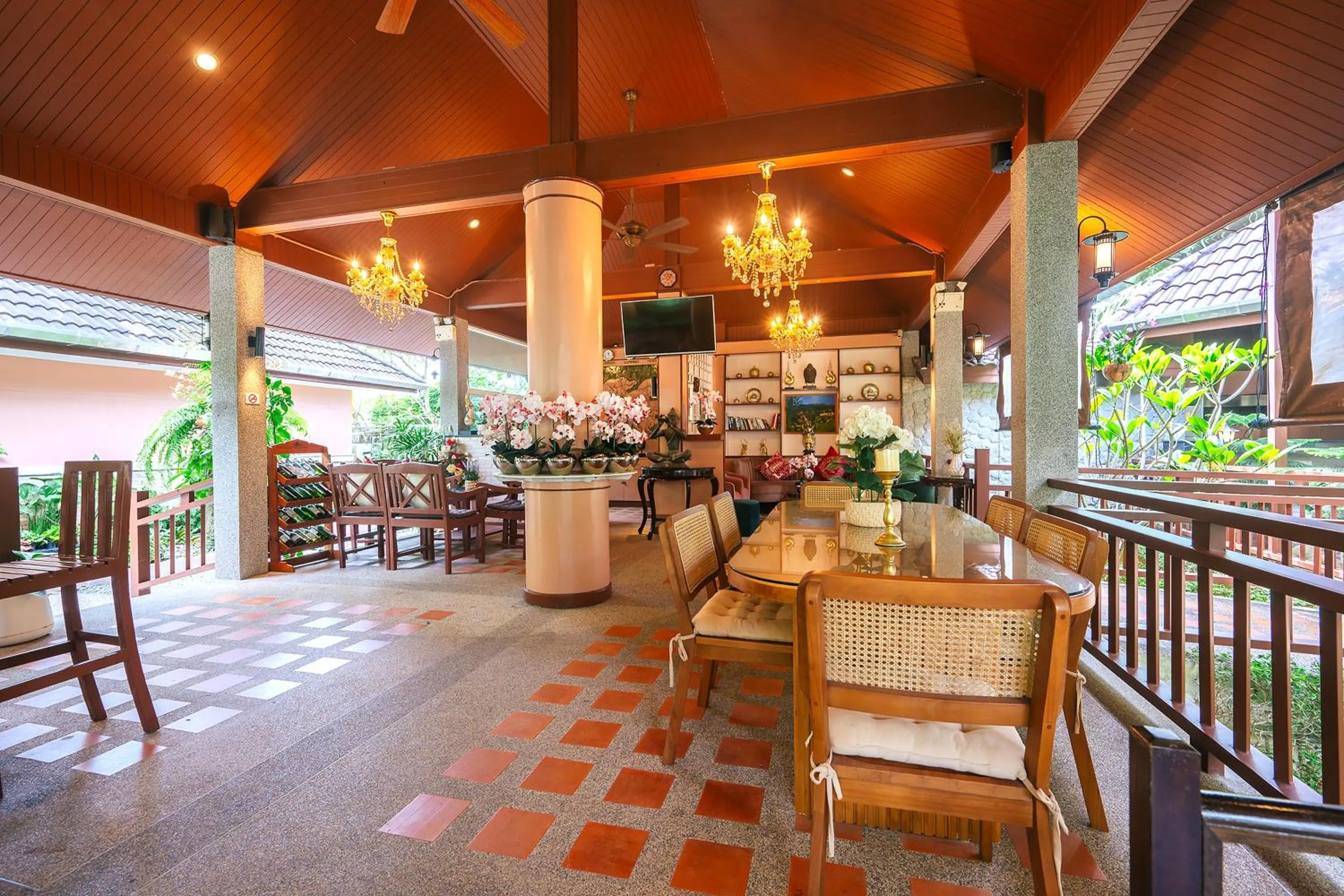 Lobby or reception in Thai Modern Resort & Spa "Newly Renovated"