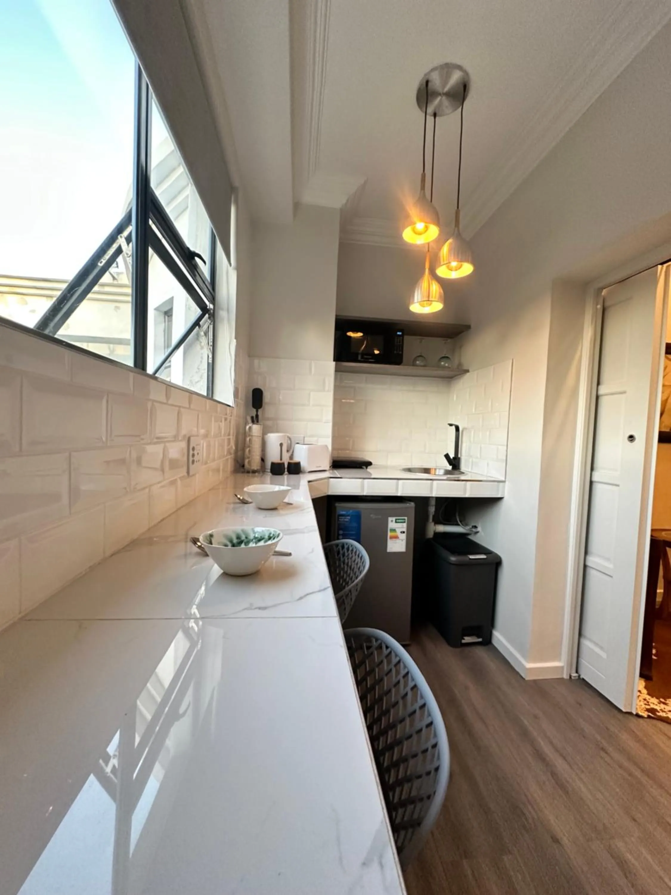 Kitchen or kitchenette in Spacube Luxury Suites and Spa