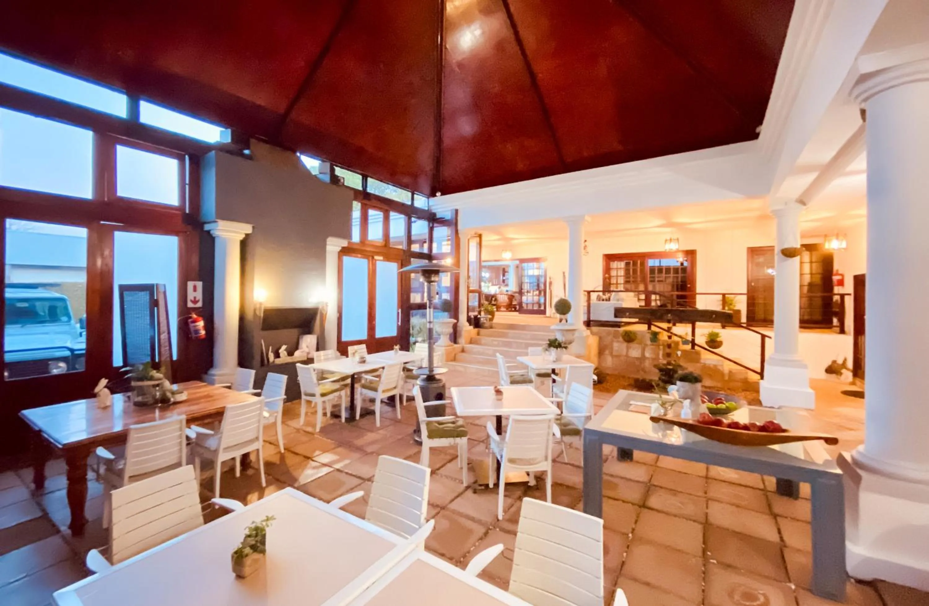 Inner courtyard view in Spacube Luxury Suites and Spa