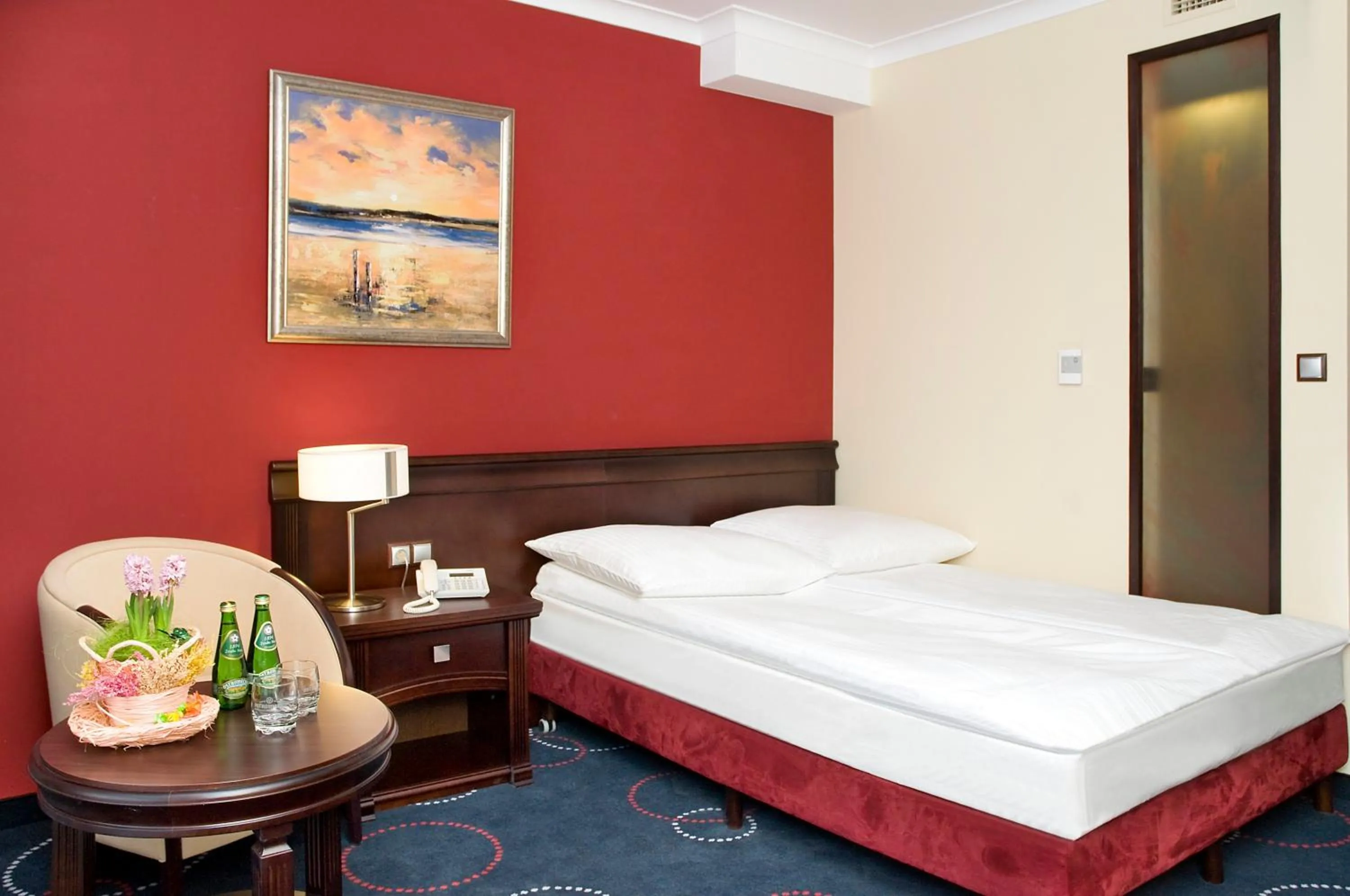 Bed in Hotel Admirał