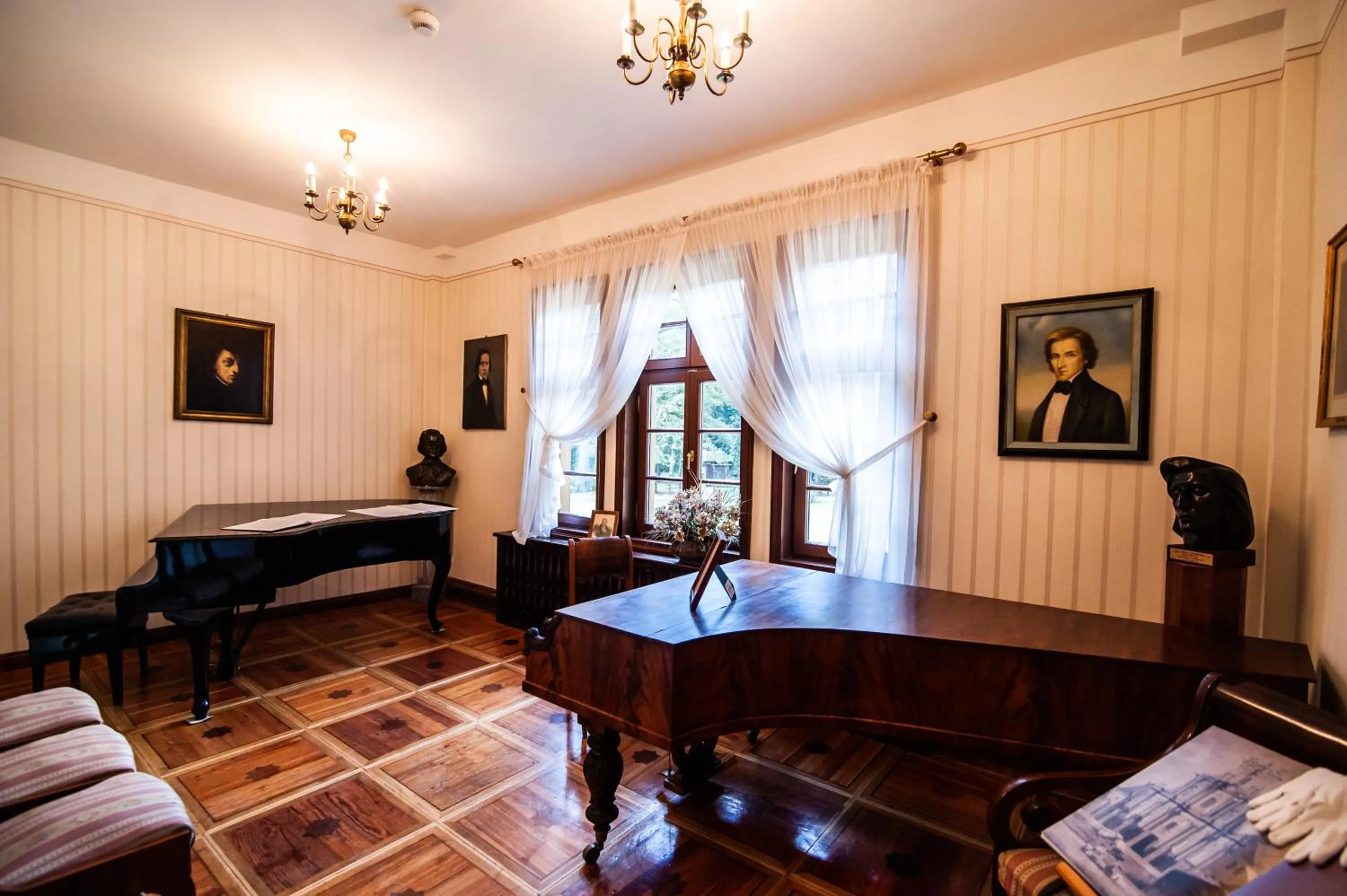 Pałac Myśliwski w Antoninie