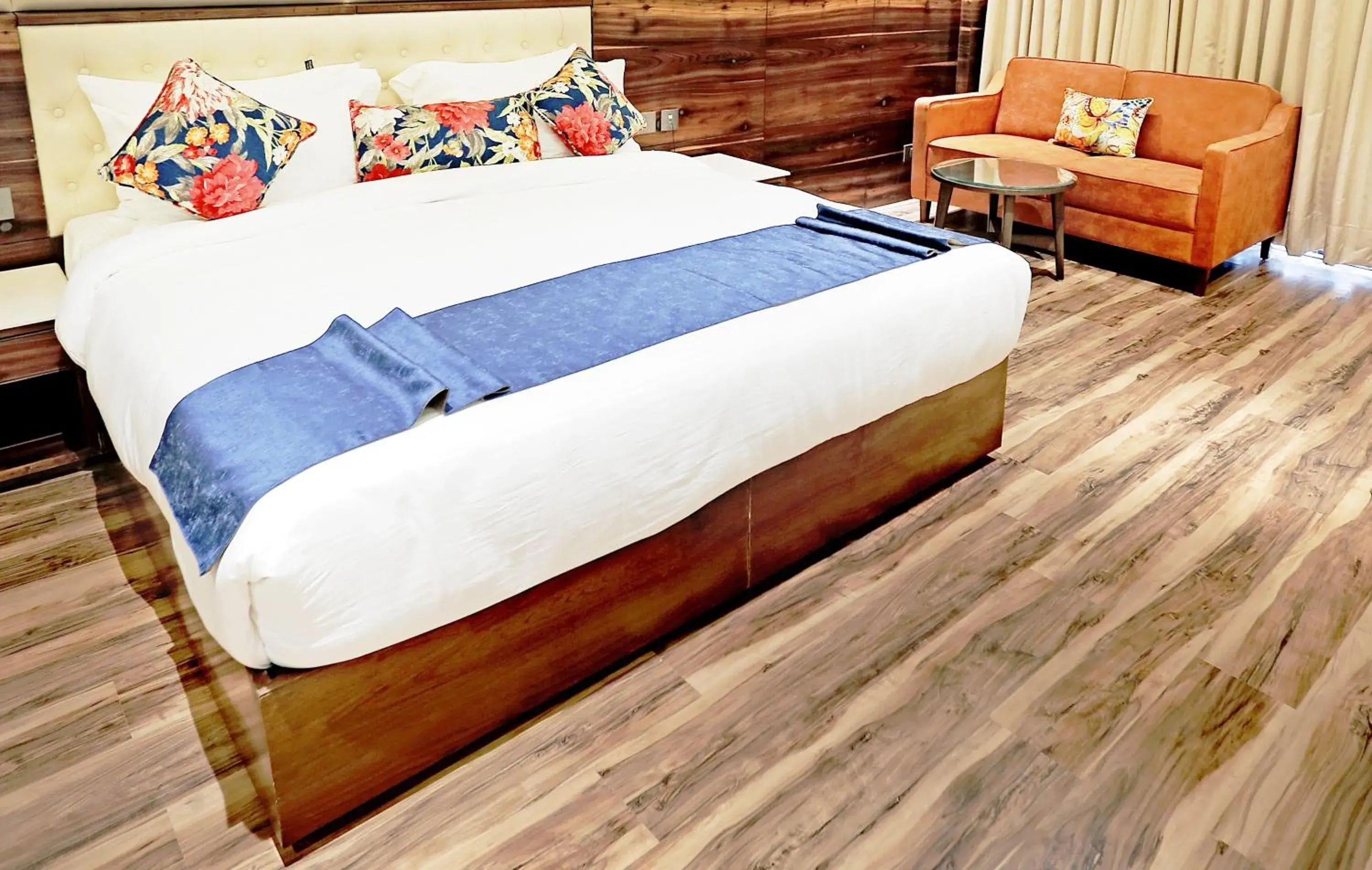 King Room - single occupancy in Hotel Vintage Zirakpur Chandigarh King Room - single occupancy in Hotel Vintage Zirakpur Chandigarh