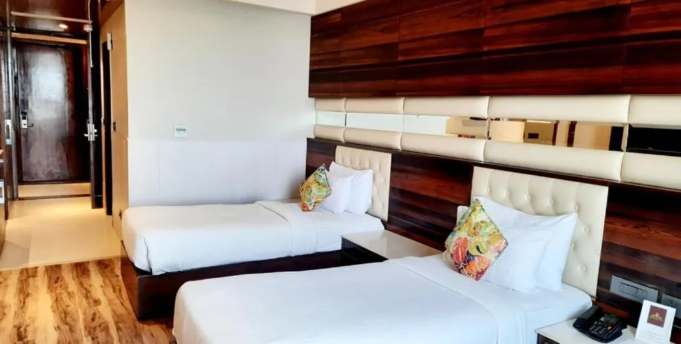 Photo of the whole room, Bed in Hotel Vintage Chandigarh Zirakpur