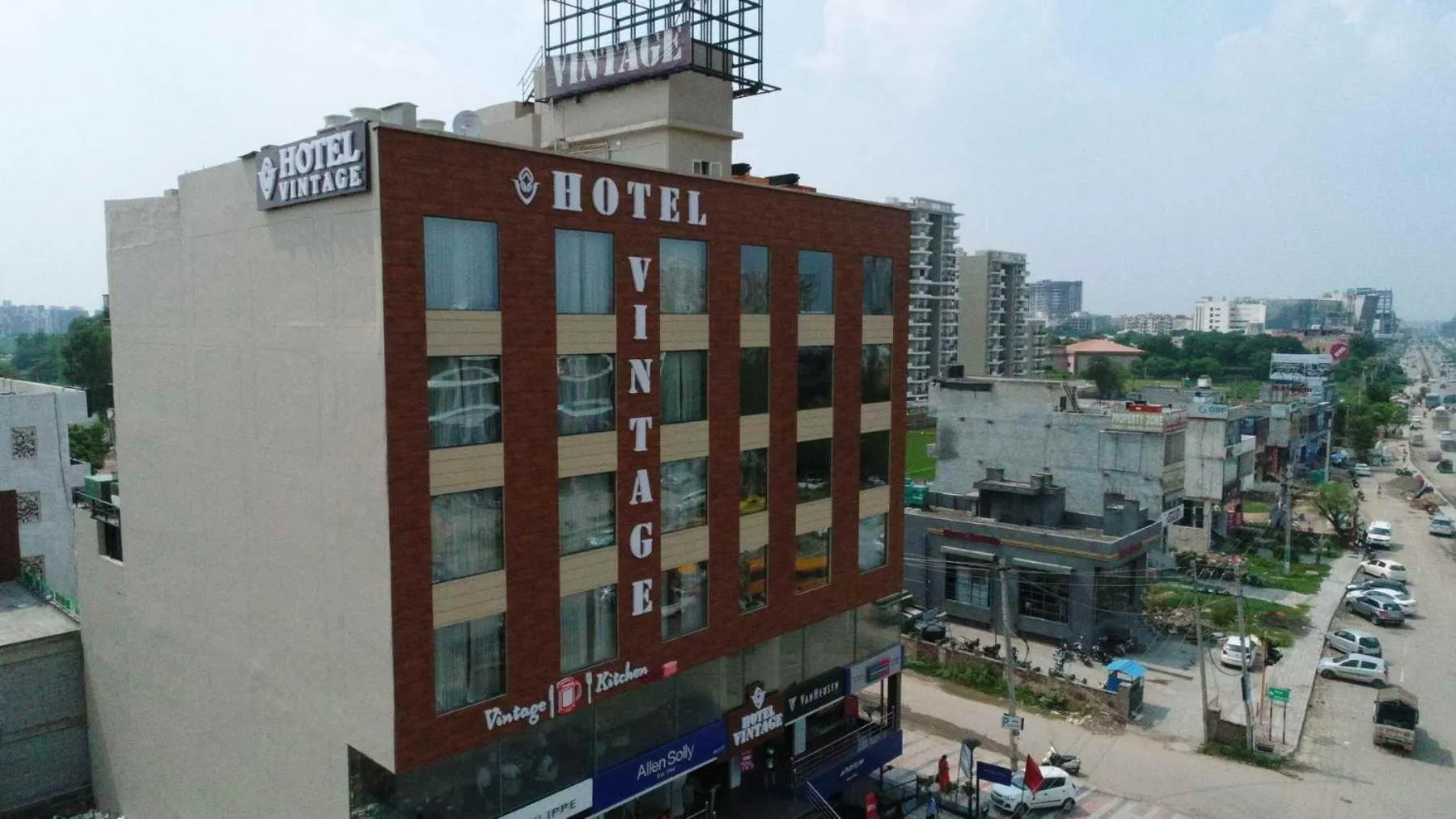 Property building in Hotel Vintage Chandigarh Zirakpur