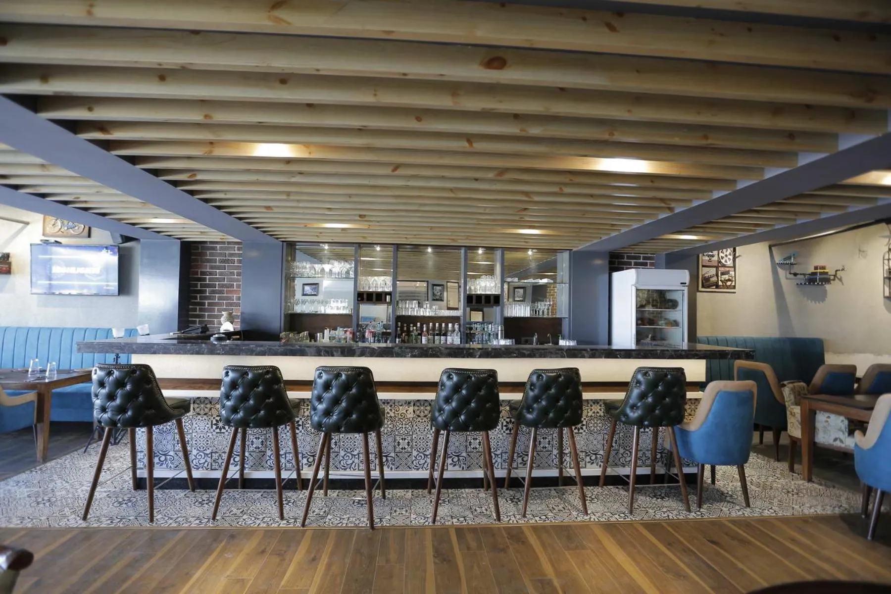 Restaurant/places to eat in Hotel Vintage Chandigarh Zirakpur