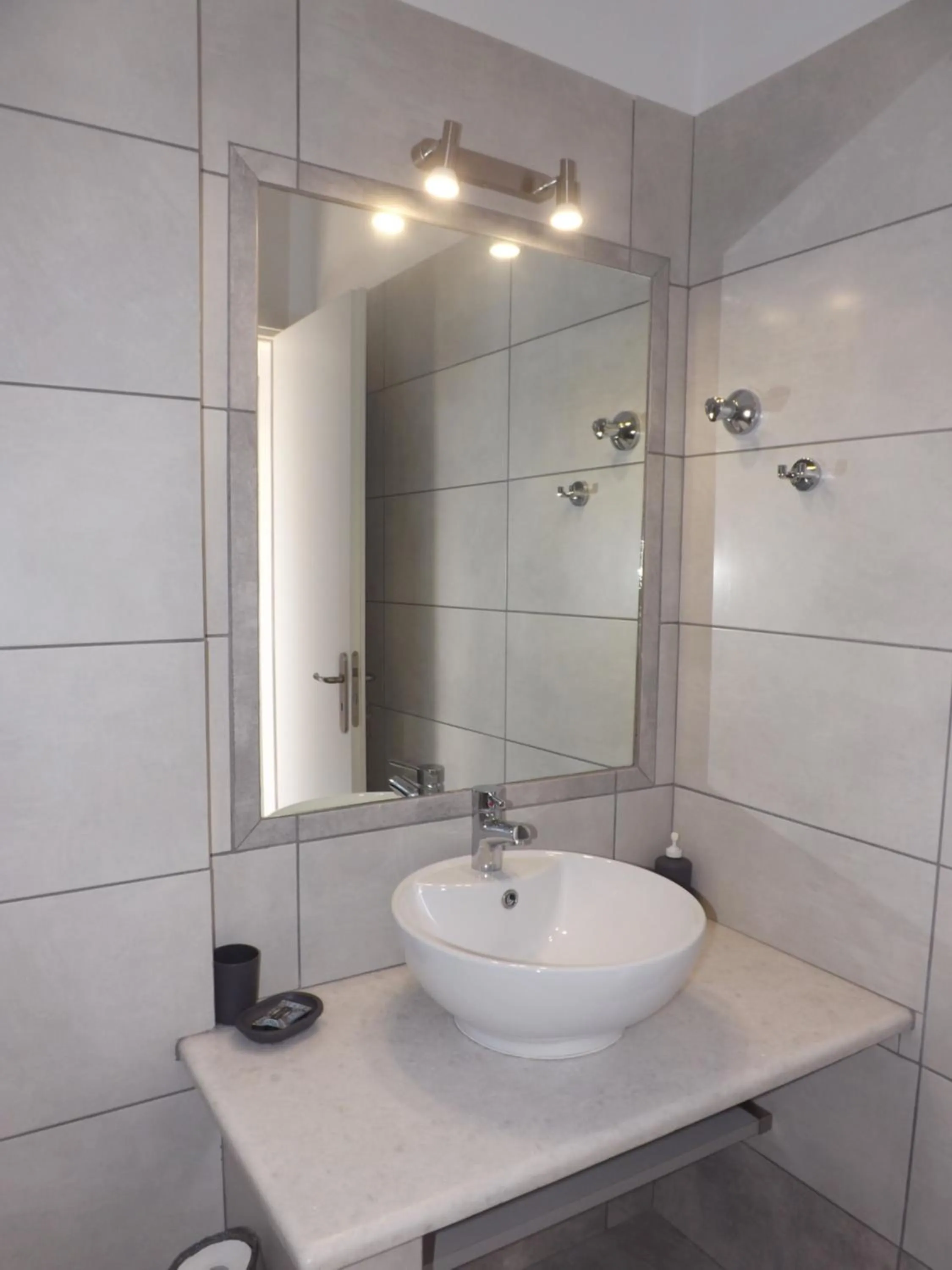 Bathroom in Marioly Studios