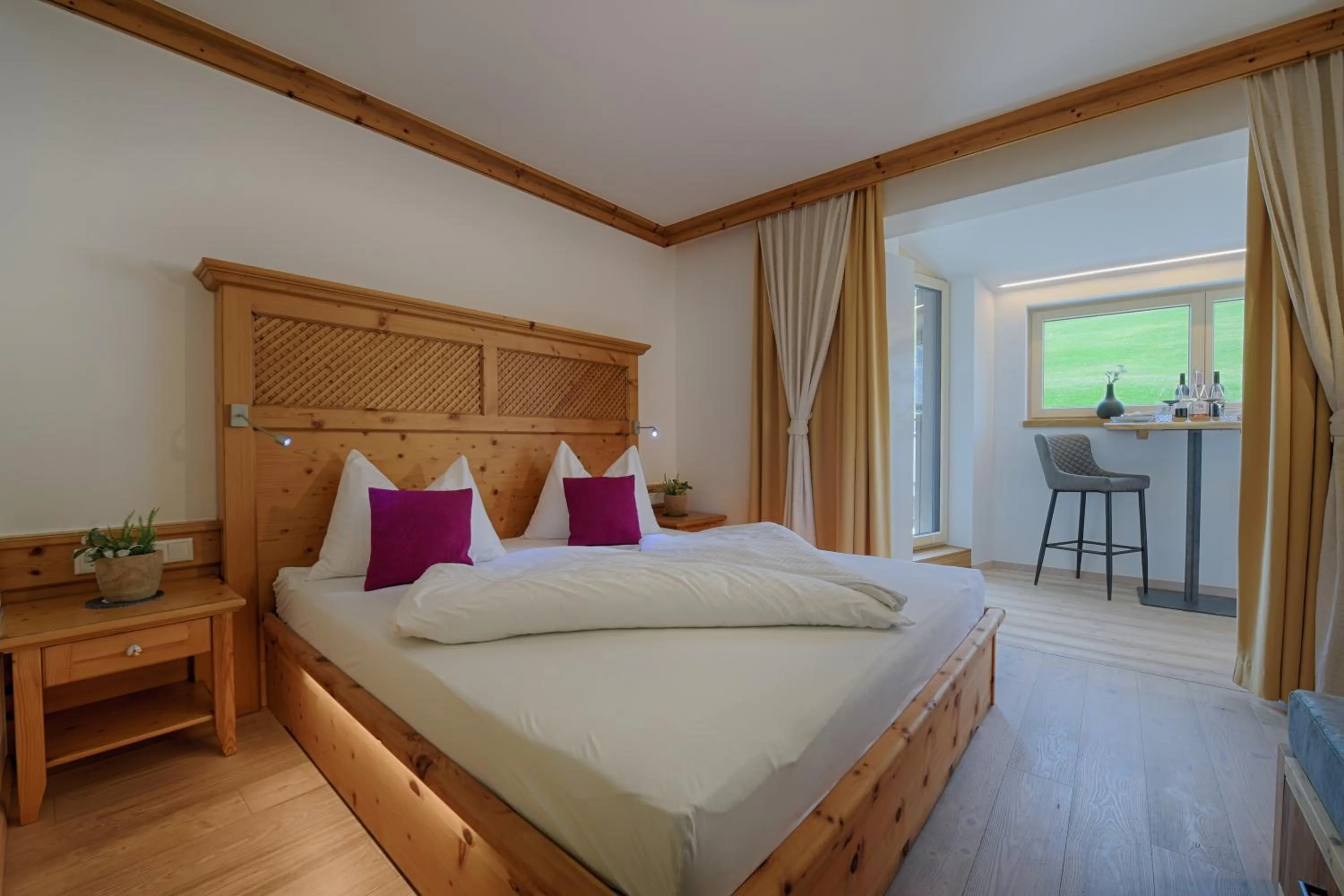 View (from property/room), Bed in Hotel und Alpen Apartments mit Sauna - Bürglhöh