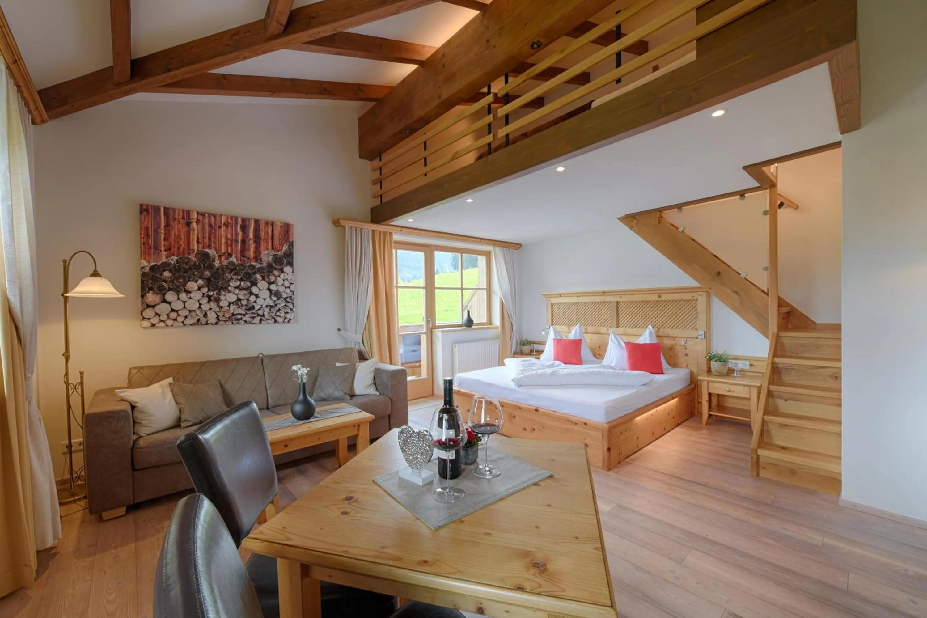 Photo of the whole room, Bed in Hotel und Alpen Apartments mit Sauna - Bürglhöh