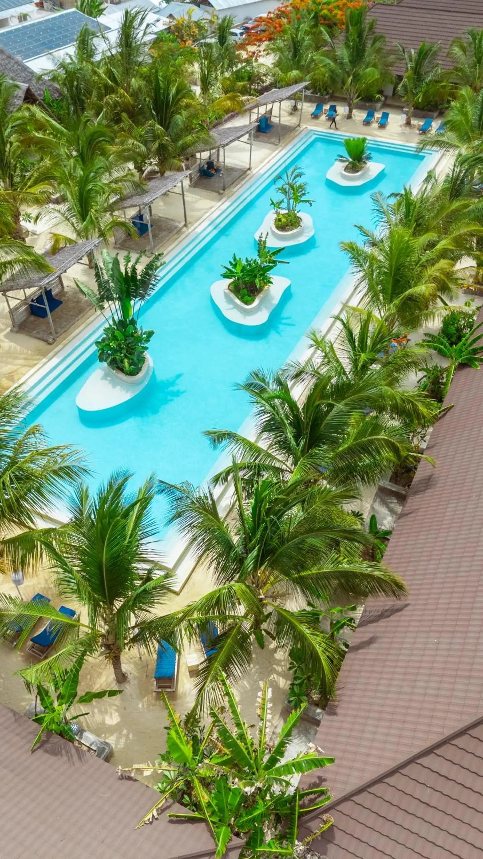 Swimming pool in Fun Beach Hotel
