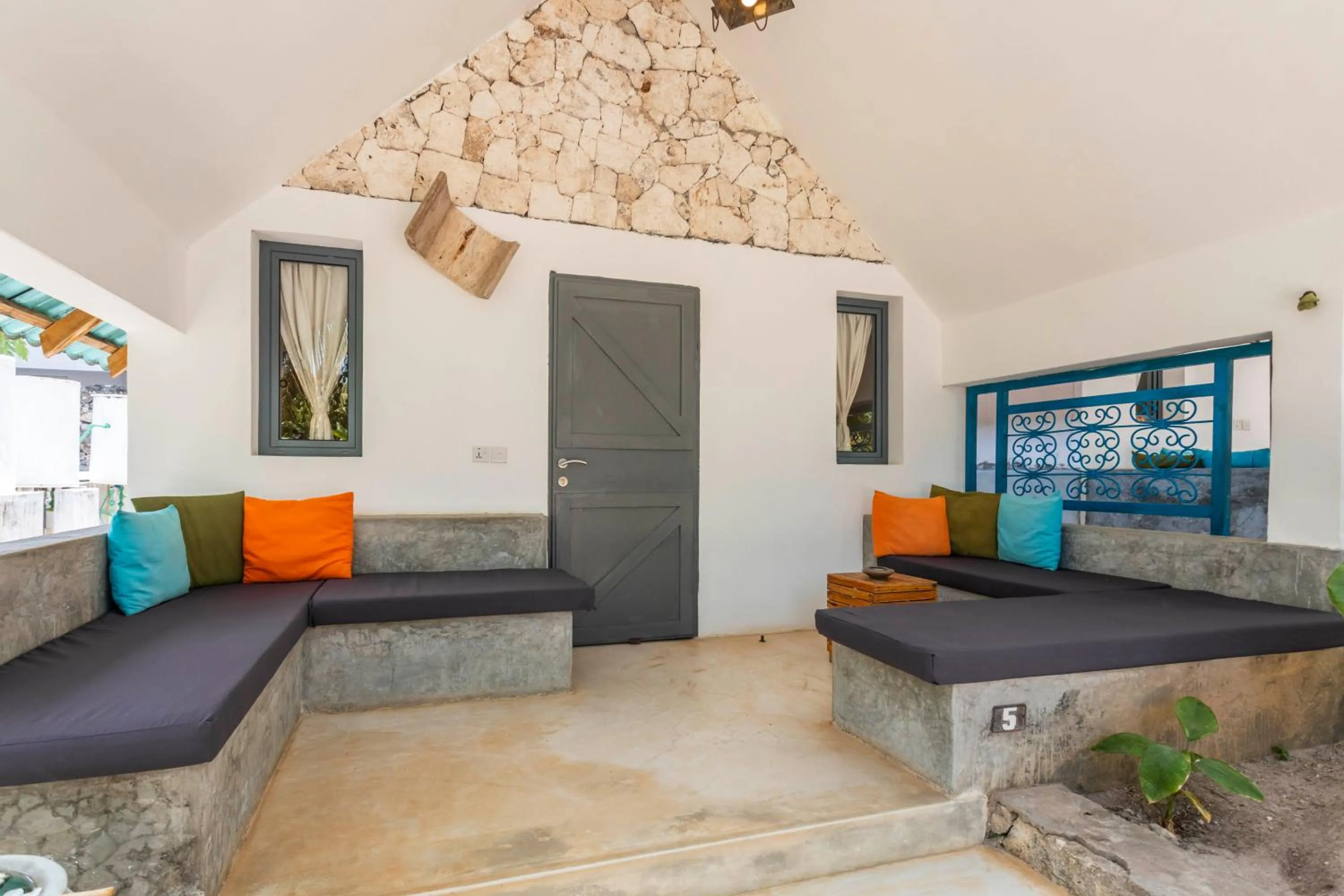 Patio in Fun Beach Hotel