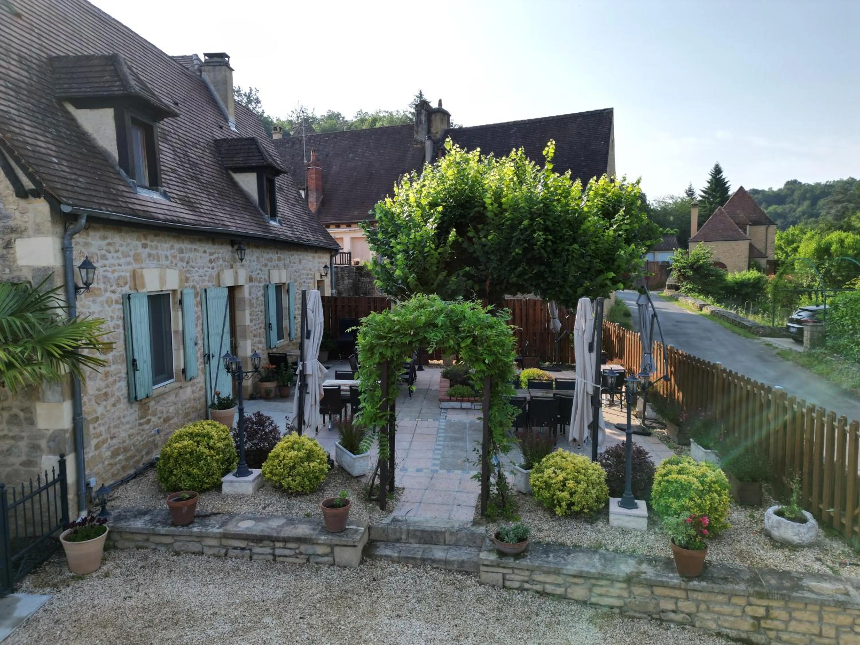 Restaurant/places to eat in Domaine Lacoste