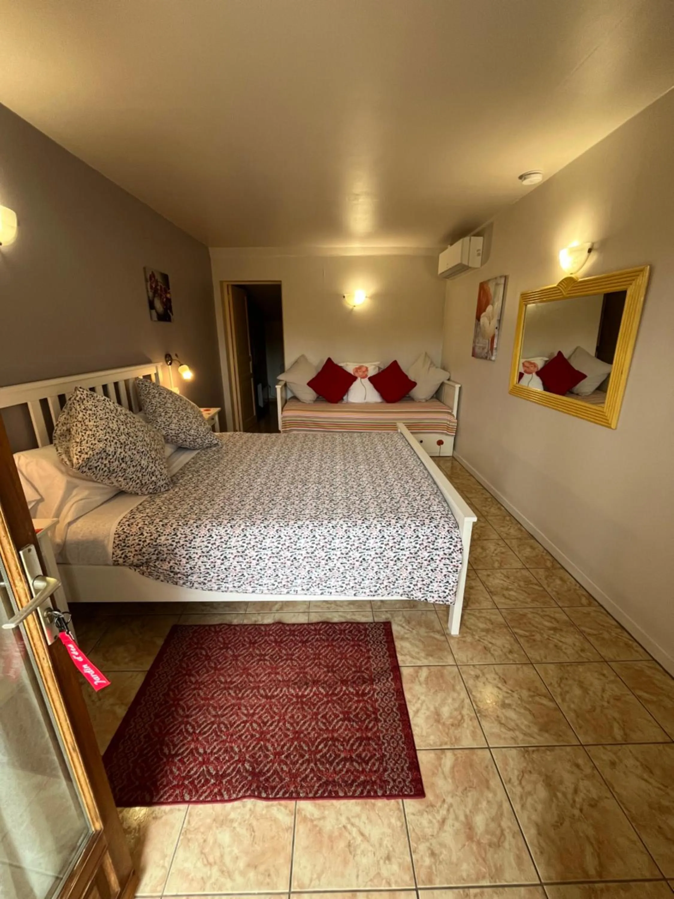 Mountain view, Bed in Domaine Lacoste