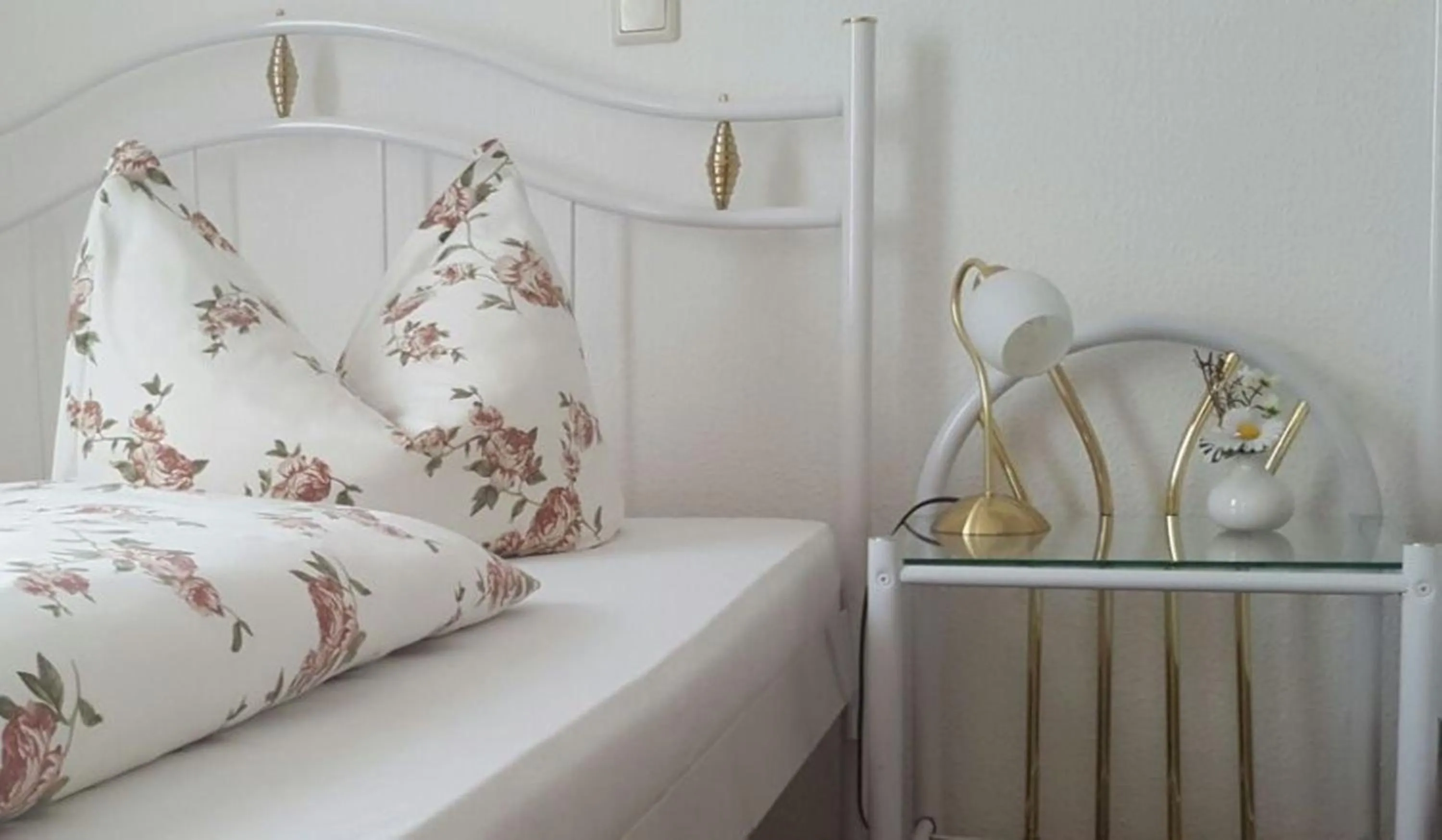Decorative detail, Bed in Pension Regina - Inh. Monique Kluge