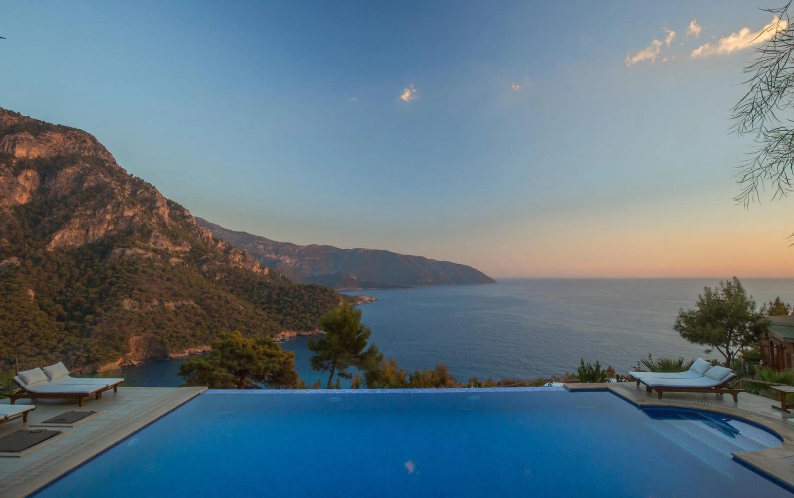 Pool view in Kabak Avalon Bungalows