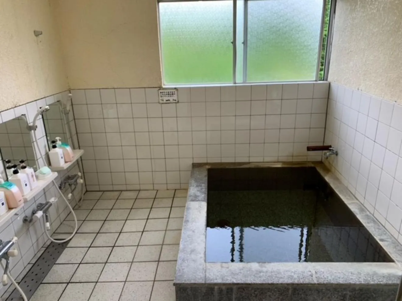 Shower in Akaishi Ryokan