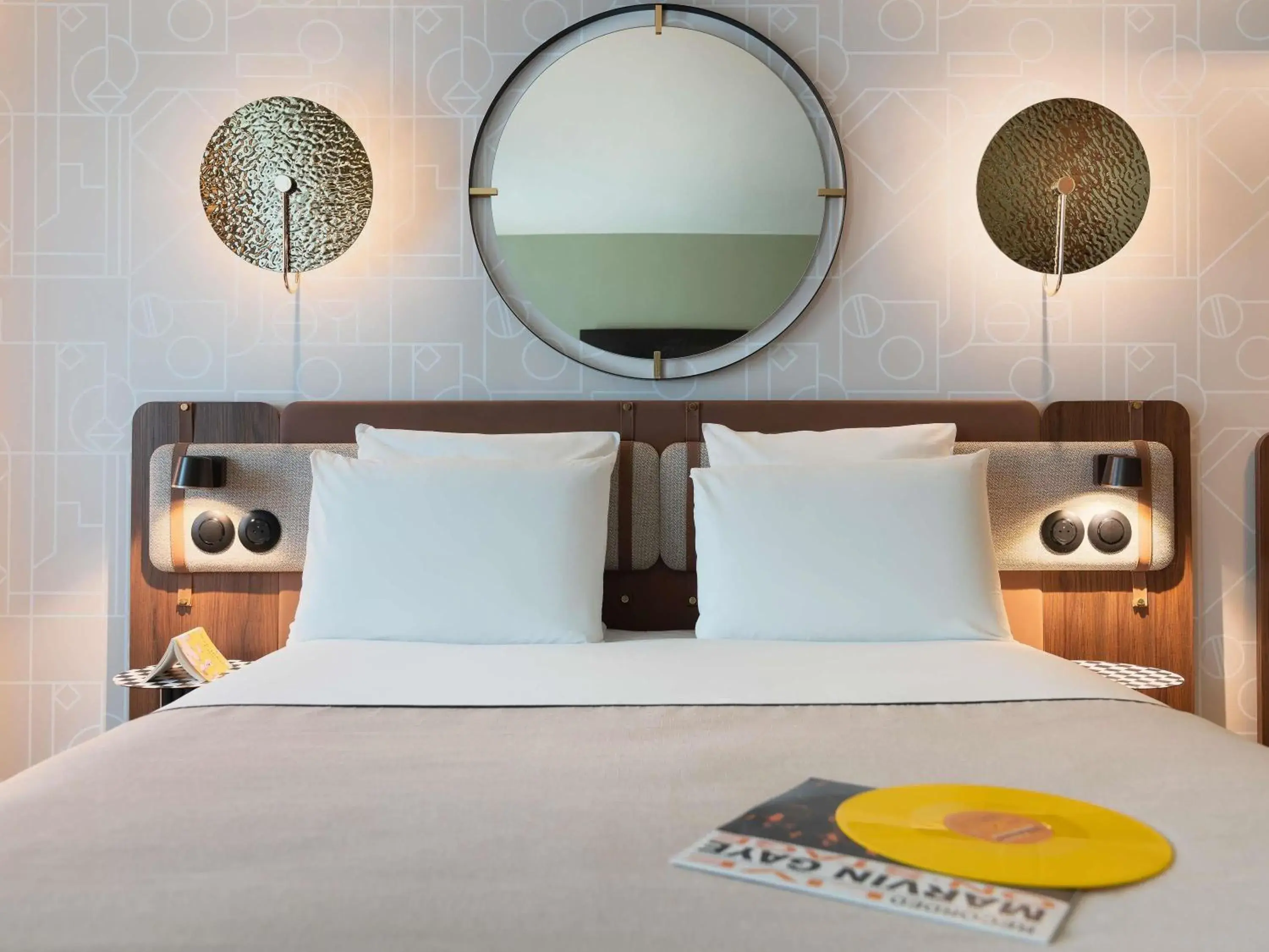 Privilege Room with Sofa Bed in Mercure Paris Opera Grands Boulevards Privilege Room with Sofa Bed in Mercure Paris Opera Grands Boulevards