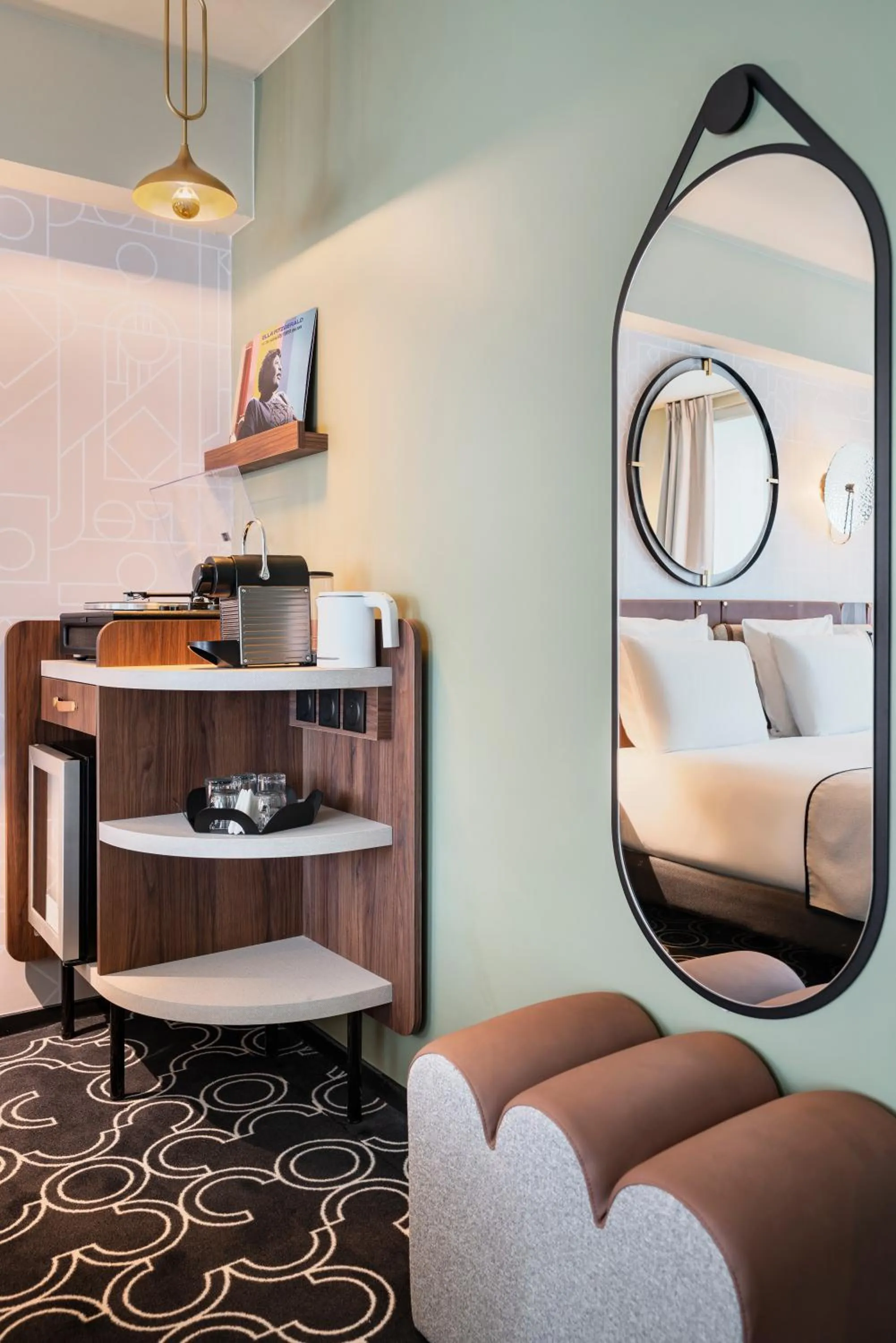 Bedroom, Bed in Mercure Paris Opera Grands Boulevards