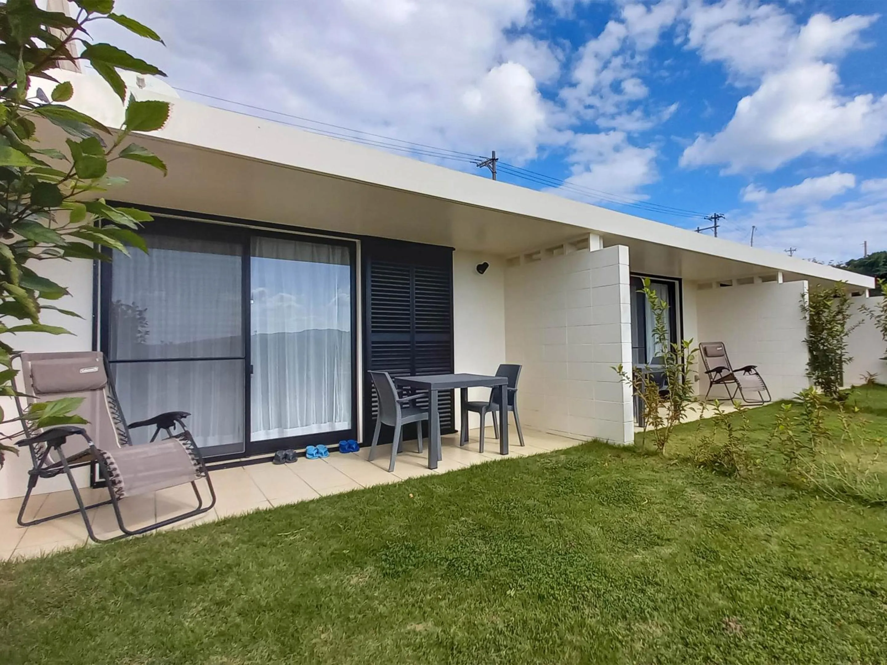 Property building in terrace IRIOMOTEJIMA CONDOMINIUM