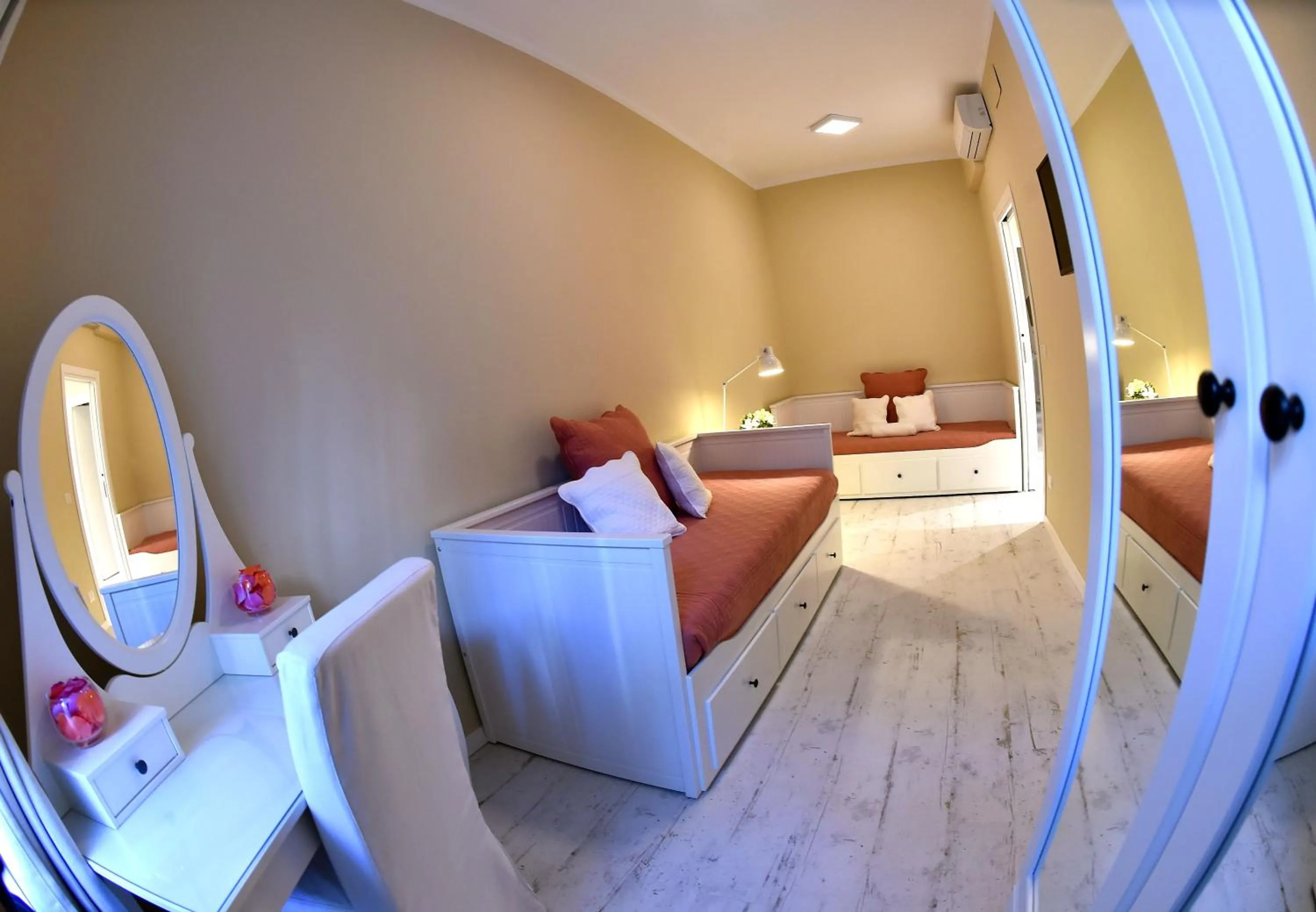 Bedroom, Bed in Jubilee 3 Luxury apartment in Rome Vatican