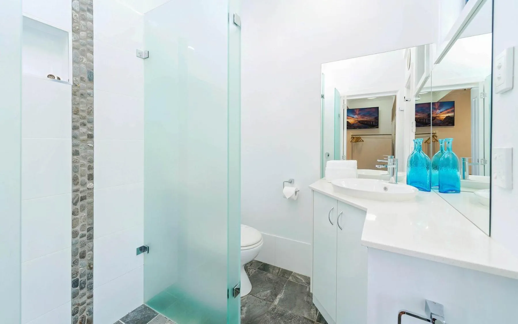 Toilet in Coast Yamba - Adults Only