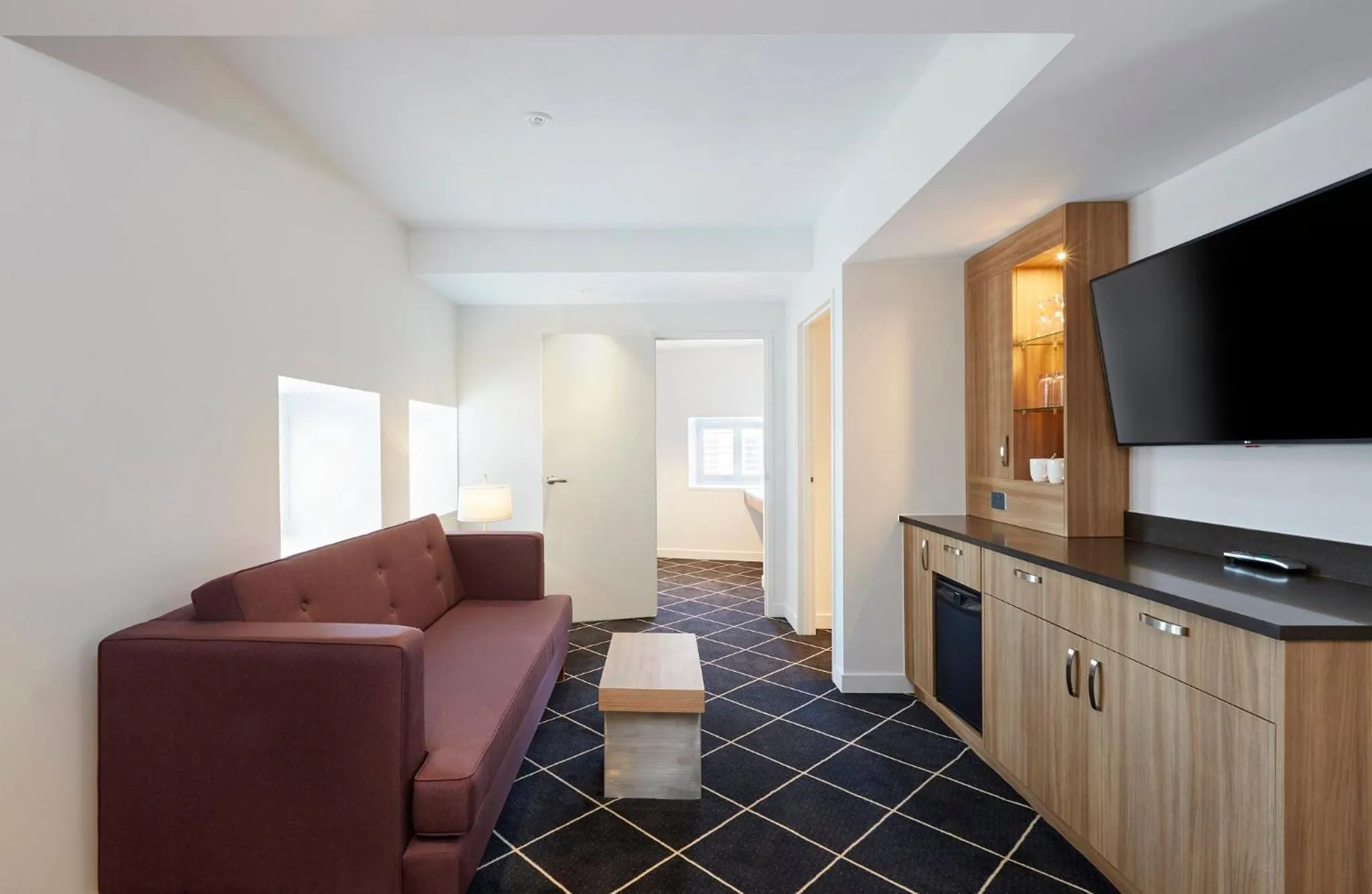 Coffee/tea facilities in Furama Darling Harbour