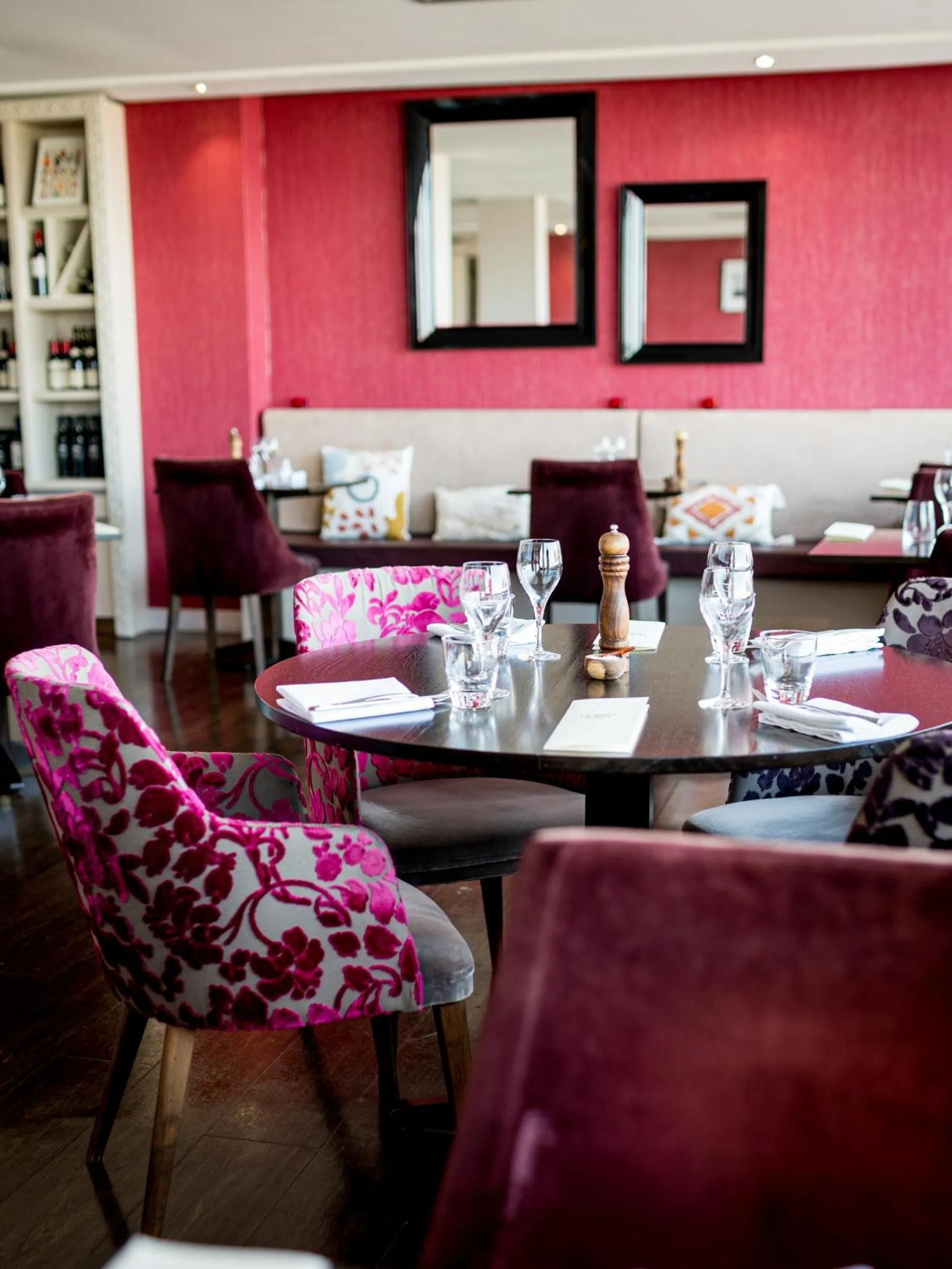 Restaurant/places to eat in Saint Aubin Logis Hôtel & Restaurant